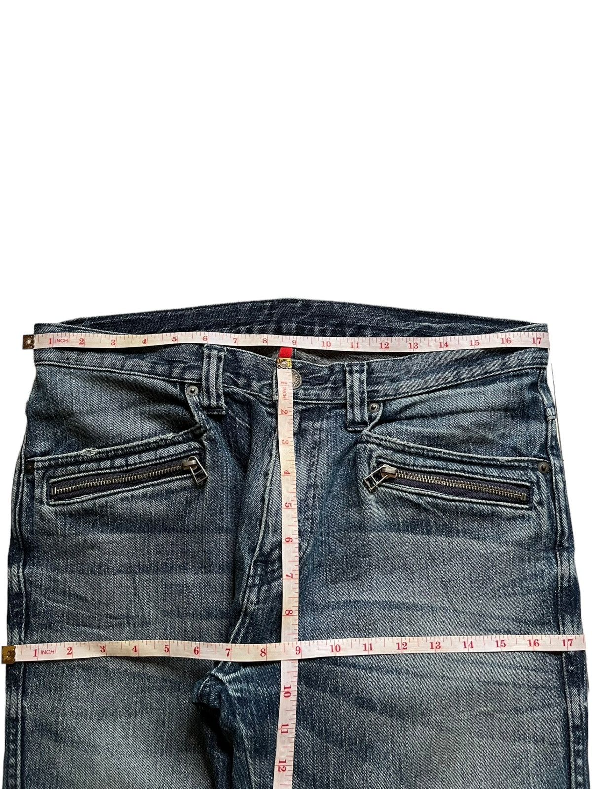 Japanese Brand × Jun Takahashi × Uniqlo SALES🔥Vintage Japanese Uniqlo Blue Distressed Loose Jeans Size US 35 - 11 Thumbnail