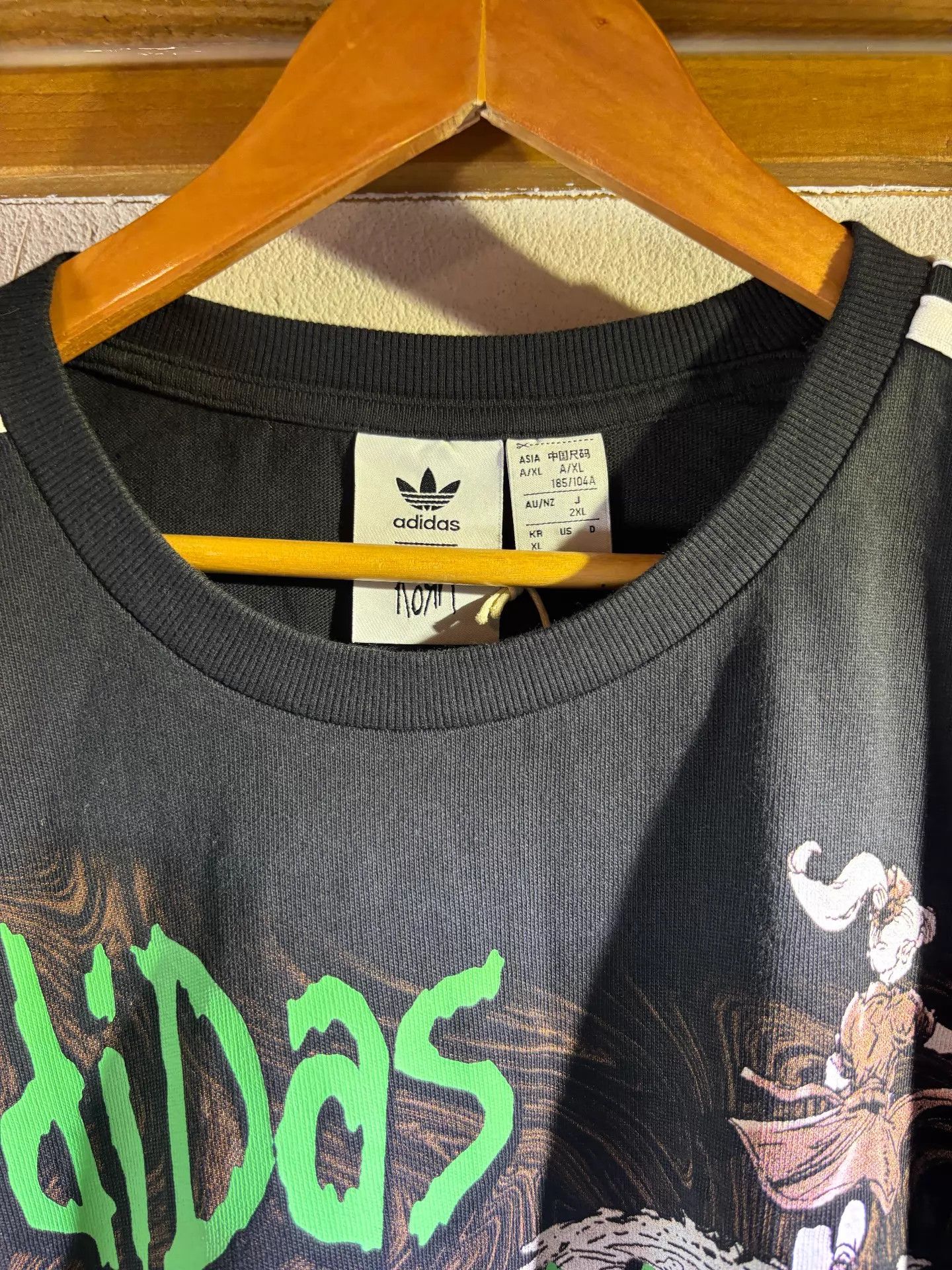 Adidas Korn x adidas Longsleeve Tee (Hopscotch Girl, Album Cover) XL BN Size US XXL / EU 58 / 5 - 2 Thumbnail