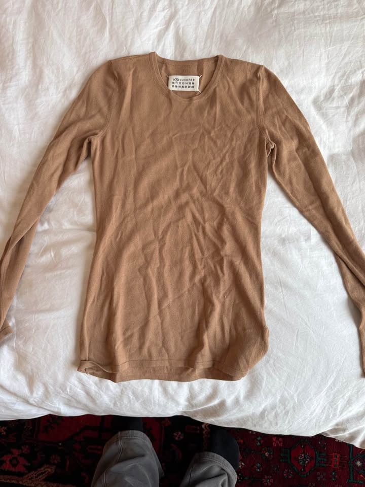 Maison Margiela maison margiela camel sweater (womens, M) Size M / US 6-8 / IT 42-44 - 1 Thumbnail
