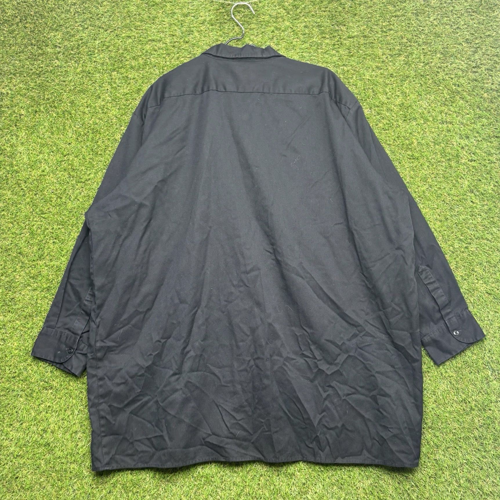 Dickies Dickies Button-Up Shirt Mens 3XL Long Sleeve Black Solid Workwear Size US XXL / EU 58 / 5 - 2 Thumbnail