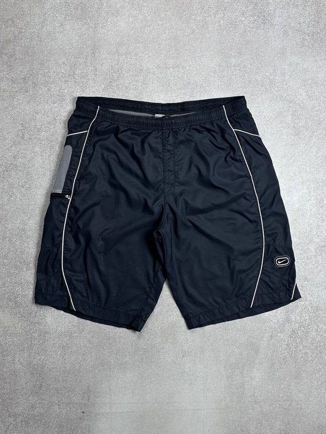 Nike Vintage Nike Swoosh Tn Skepta Style Nylon Shorts Y2K L Size US 34 / EU 50 - 1 Thumbnail