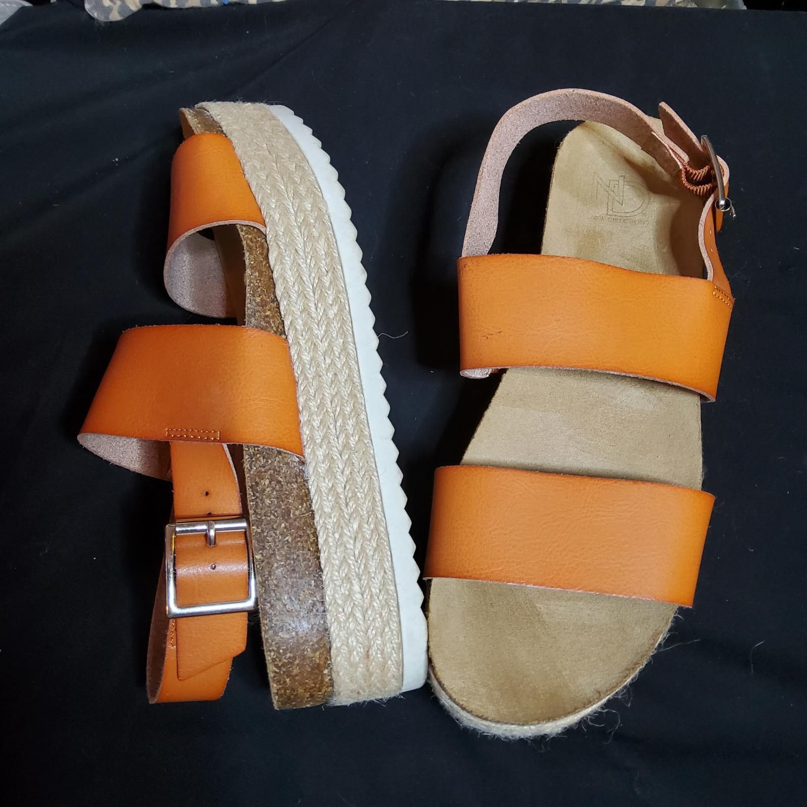 Designer 9.5 Feel Good Flats Size US 9.5 / IT 39.5 - 1 Thumbnail