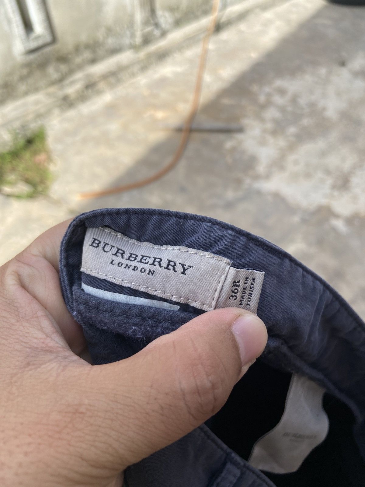Burberry Burberry sun faded Size US 34 / EU 50 - 6 Thumbnail