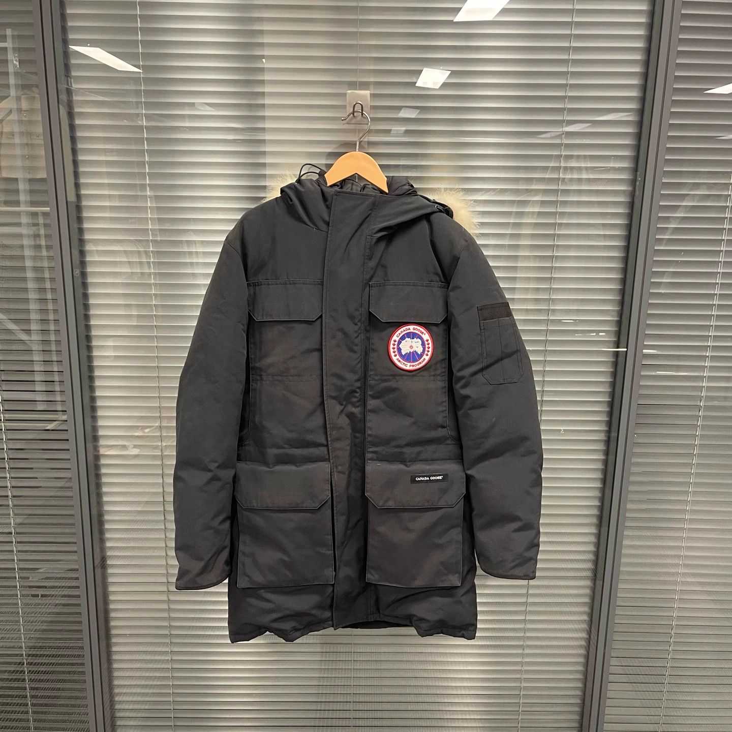 Canada Goose Canada Goose Men's Expedition 99 New Down Jacket M Size US M / EU 48-50 / 2 - 1 Thumbnail