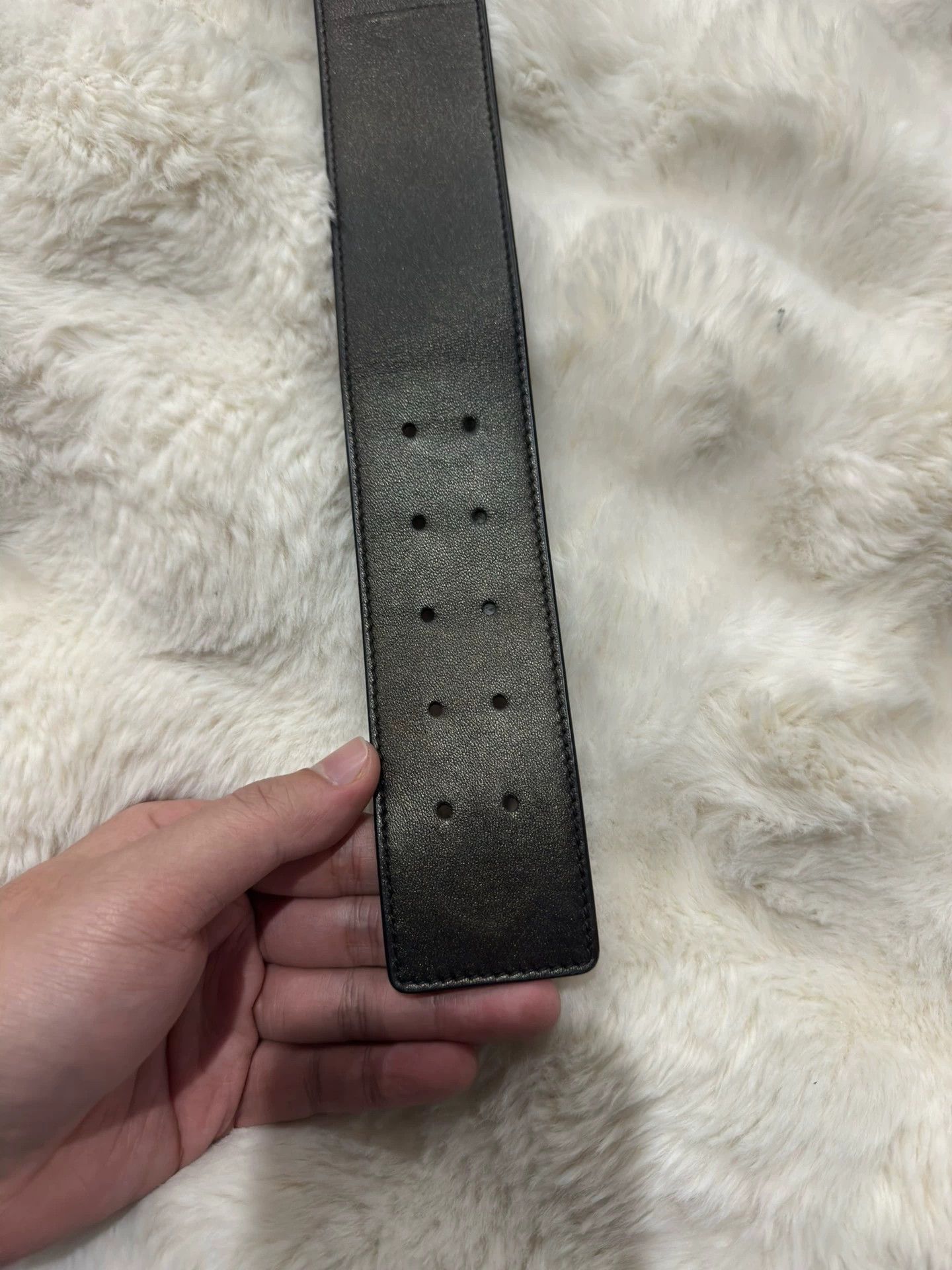Bottega Veneta Brand new Bottega Veneta (bv) black and gold leather belt. Size ONE SIZE - 2 Thumbnail