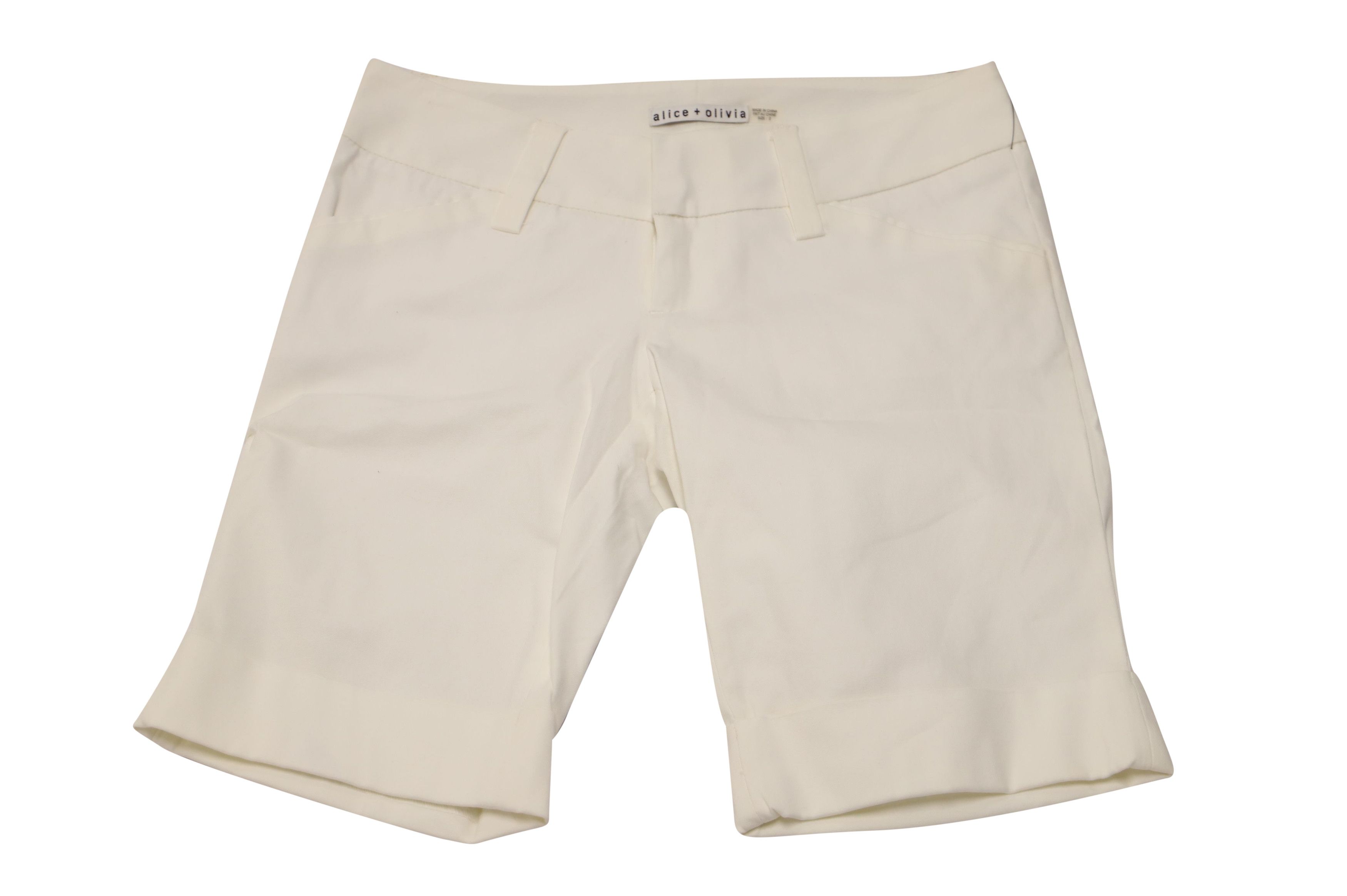 Alice + Olivia Alice + Olivia Cuffed Bermuda Shorts in White Cotton Size 25" / US 0 / IT 36 - 1 Thumbnail
