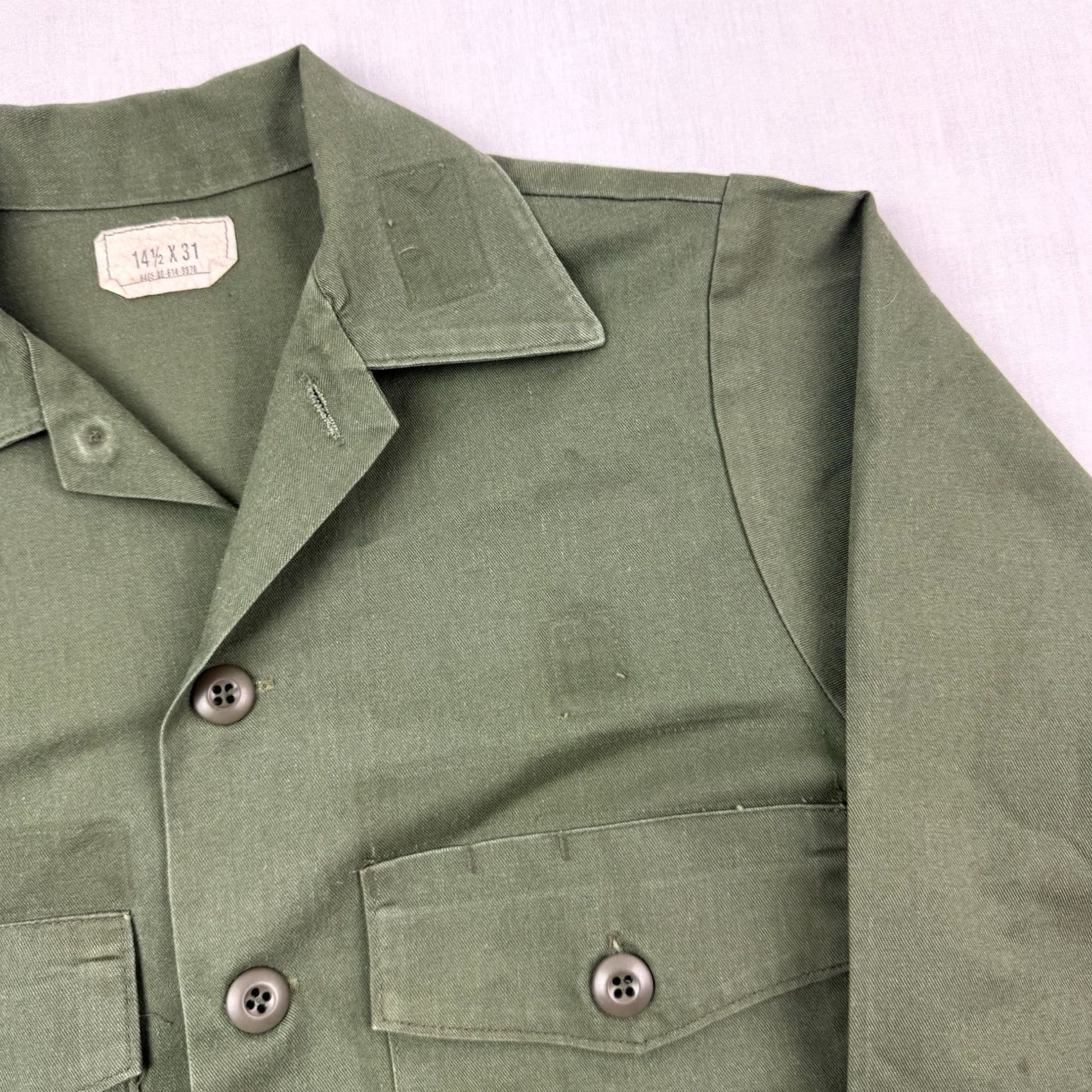 Vintage VINTAGE Army Button-Up Shirt Adults Small Green 80s Military USA Shirt Mens Button-Up Size US S / EU 44-46 / 1 - 3 Thumbnail