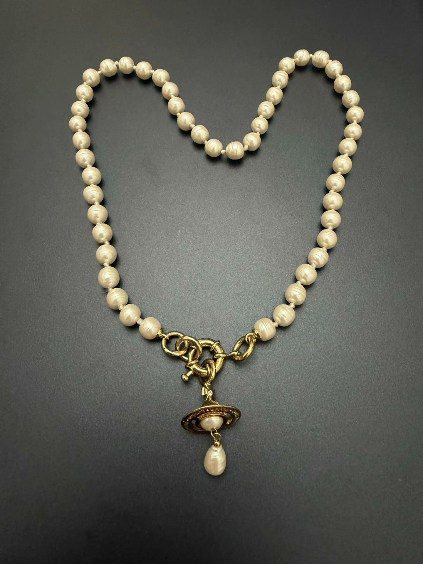 Vivienne Westwood Vivienne Westwood Saturn Pearl Necklace Size ONE SIZE - 1 Thumbnail