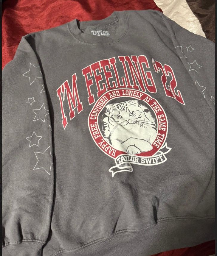 Other Taylor Swift "I'm Feeling 22" Sweatshirt - Size Small Size S / US 4 / IT 40 - 1 Thumbnail