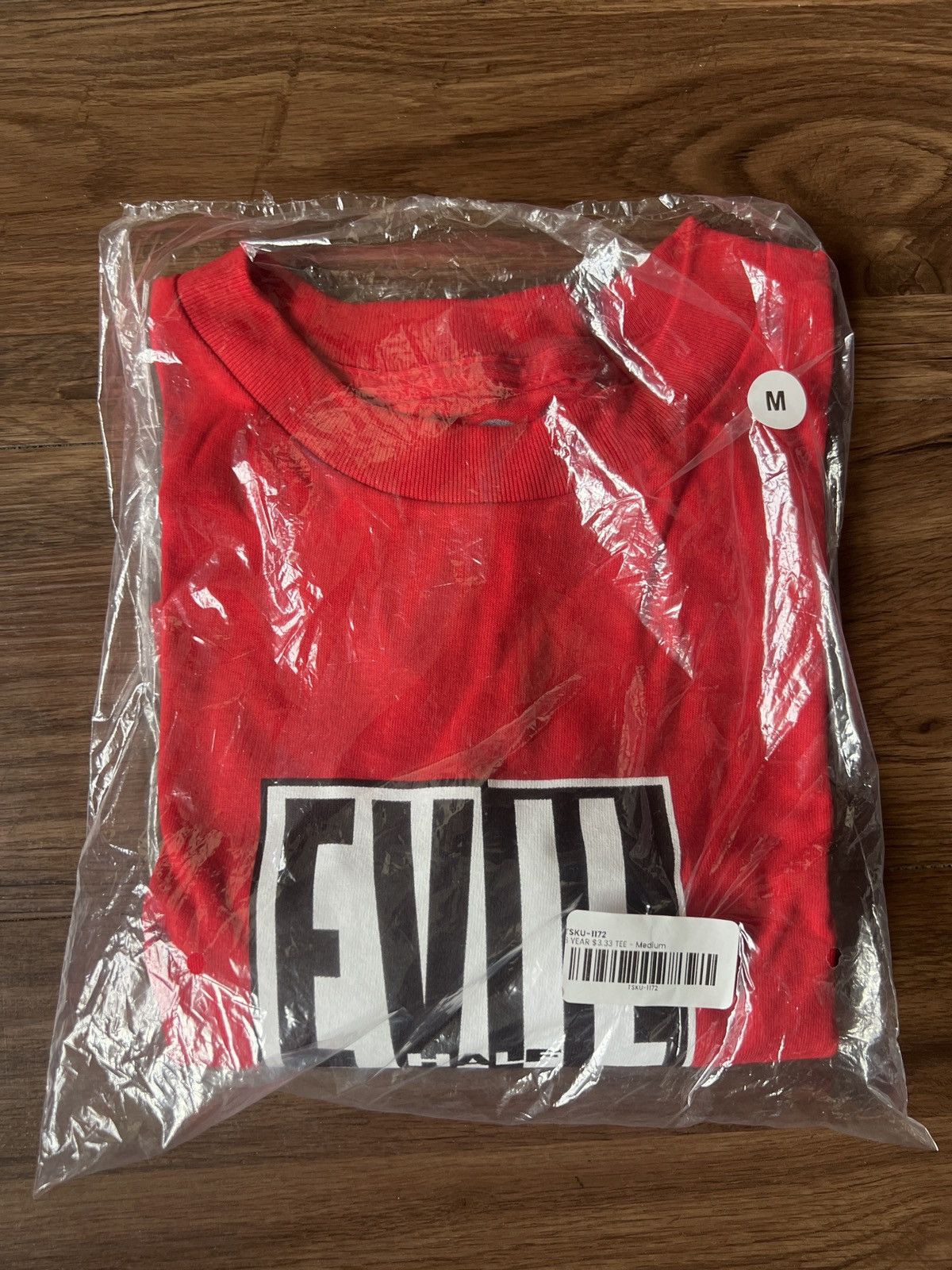 Half Evil Half Evil 6 year $3.33 split tee RED size medium Size US M / EU 48-50 / 2 - 2 Thumbnail