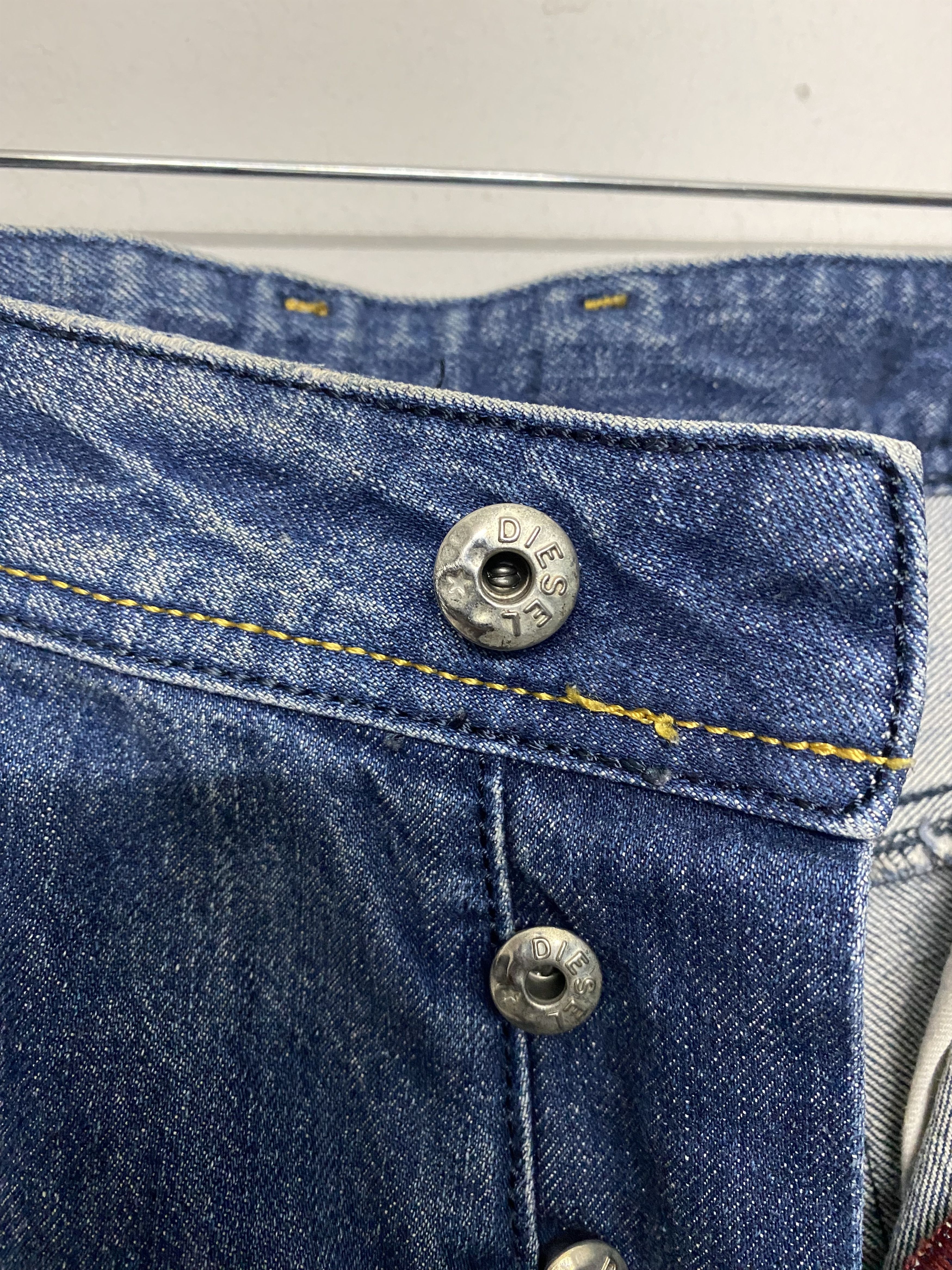 Diesel DIESEL BRAVEFORT 0801M Comfort Carrot Distressed Jeans Size US 34 / EU 50 - 9 Thumbnail