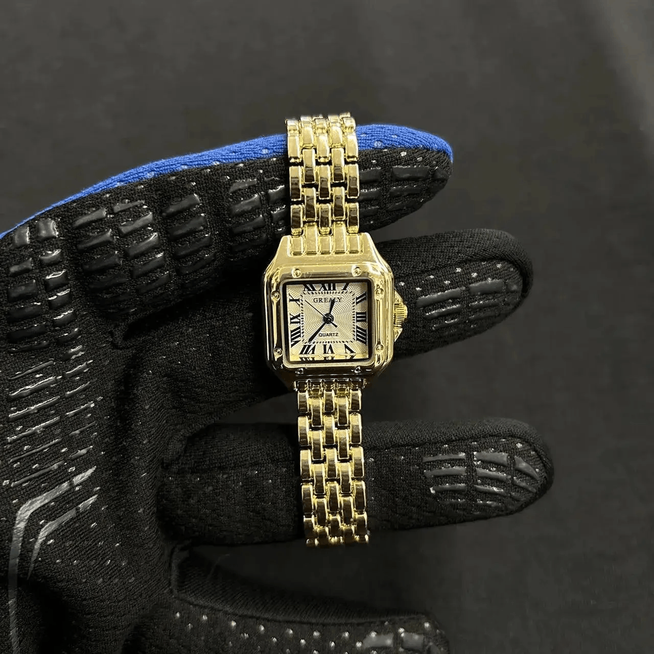 Jewelry Vintage 2000s Style Gold Rectangular Quartz Luxury Watch Size ONE SIZE - 3 Thumbnail