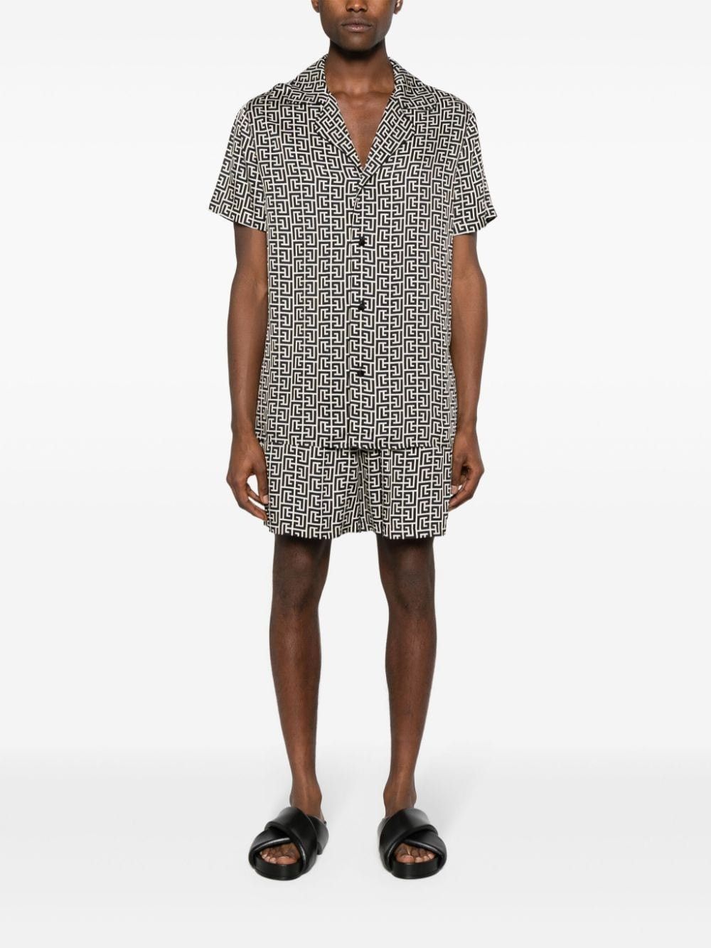 Balmain o1s1wg110925 Monogram Print Shirt in Black/White Size US L / EU 52-54 / 3 - 2 Thumbnail