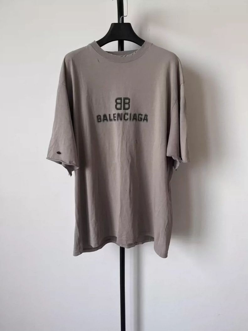 Balenciaga Balenciaga Mosaic Blur Logo BB Letters Loose Ripped Made O Size US XXS / EU 40 - 1 Thumbnail