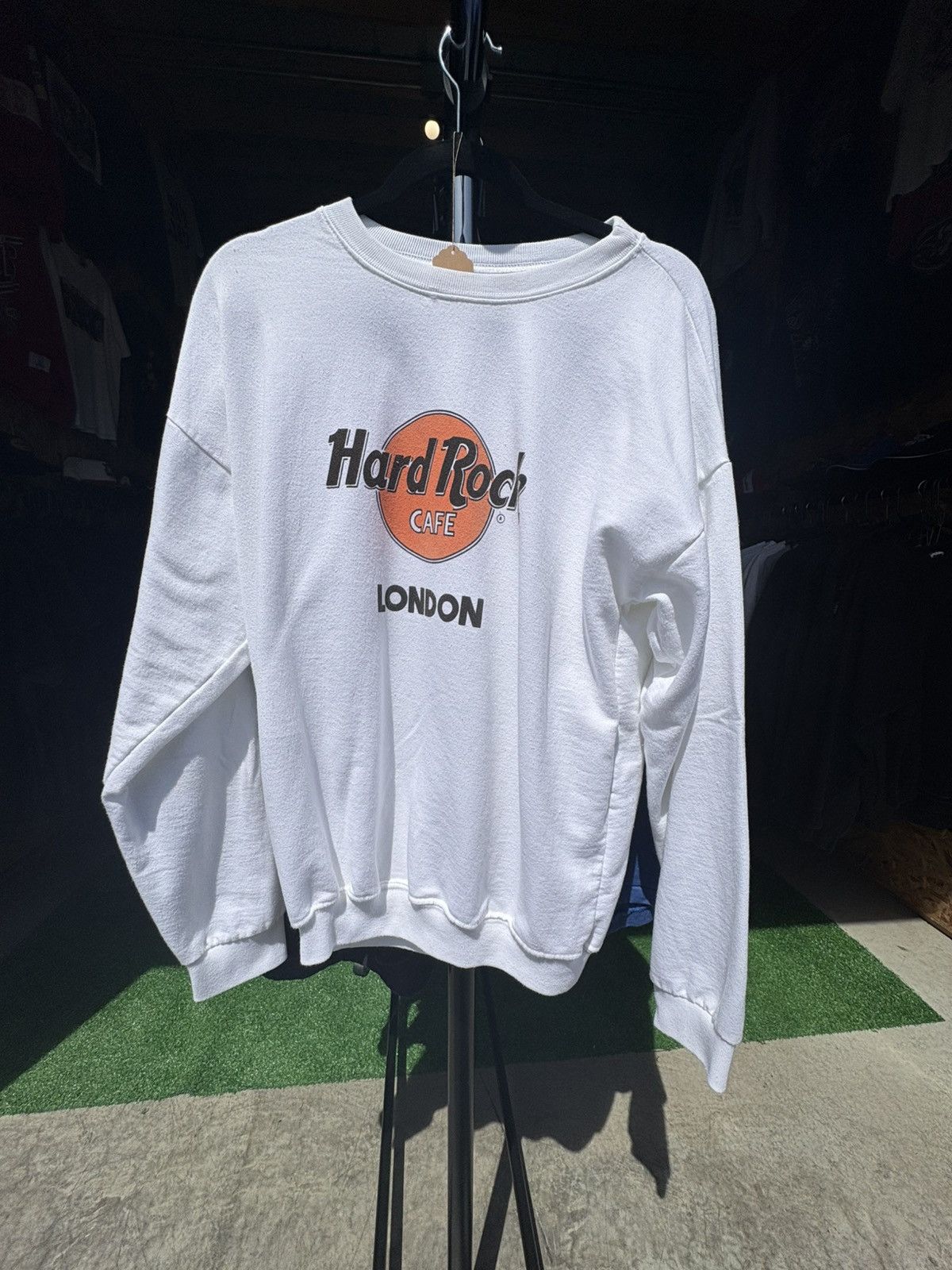 Hard Rock Cafe × Vintage Vintage 1990s Hard Rock Cafe London Crewneck Sweatshirt Size US L / EU 52-54 / 3 - 1 Thumbnail