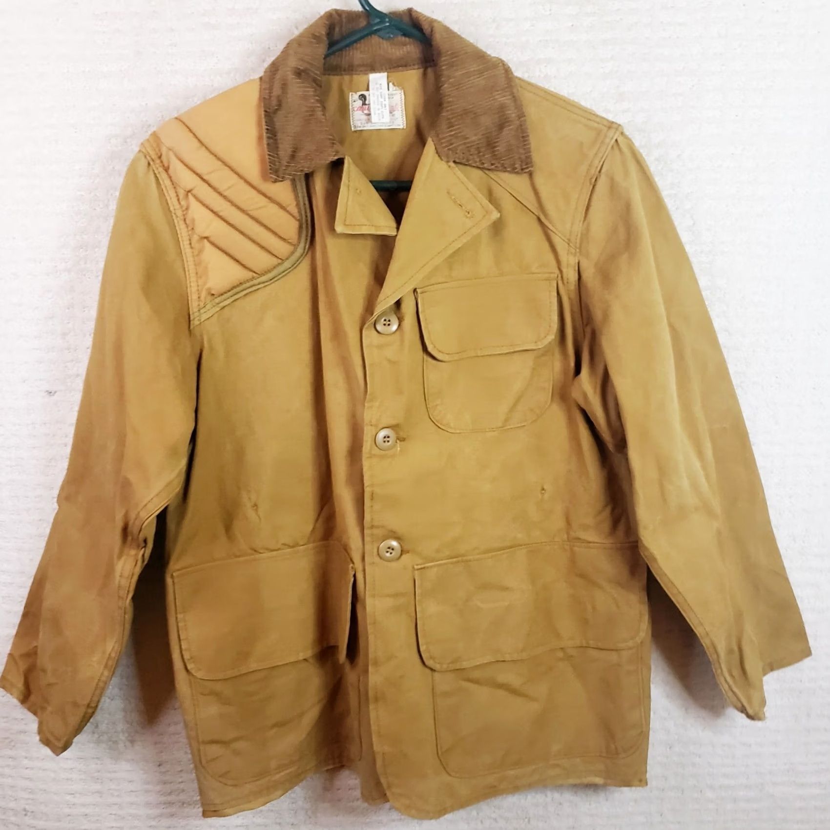 Vintage VINTAGE Canvasback Jacket Overcoat Hunting Coat with Game Bag Men Small Tan Beige Pockets Corduroy Collar Mid-Length 70s-80s Size US S / EU 44-46 / 1 - 2 Thumbnail