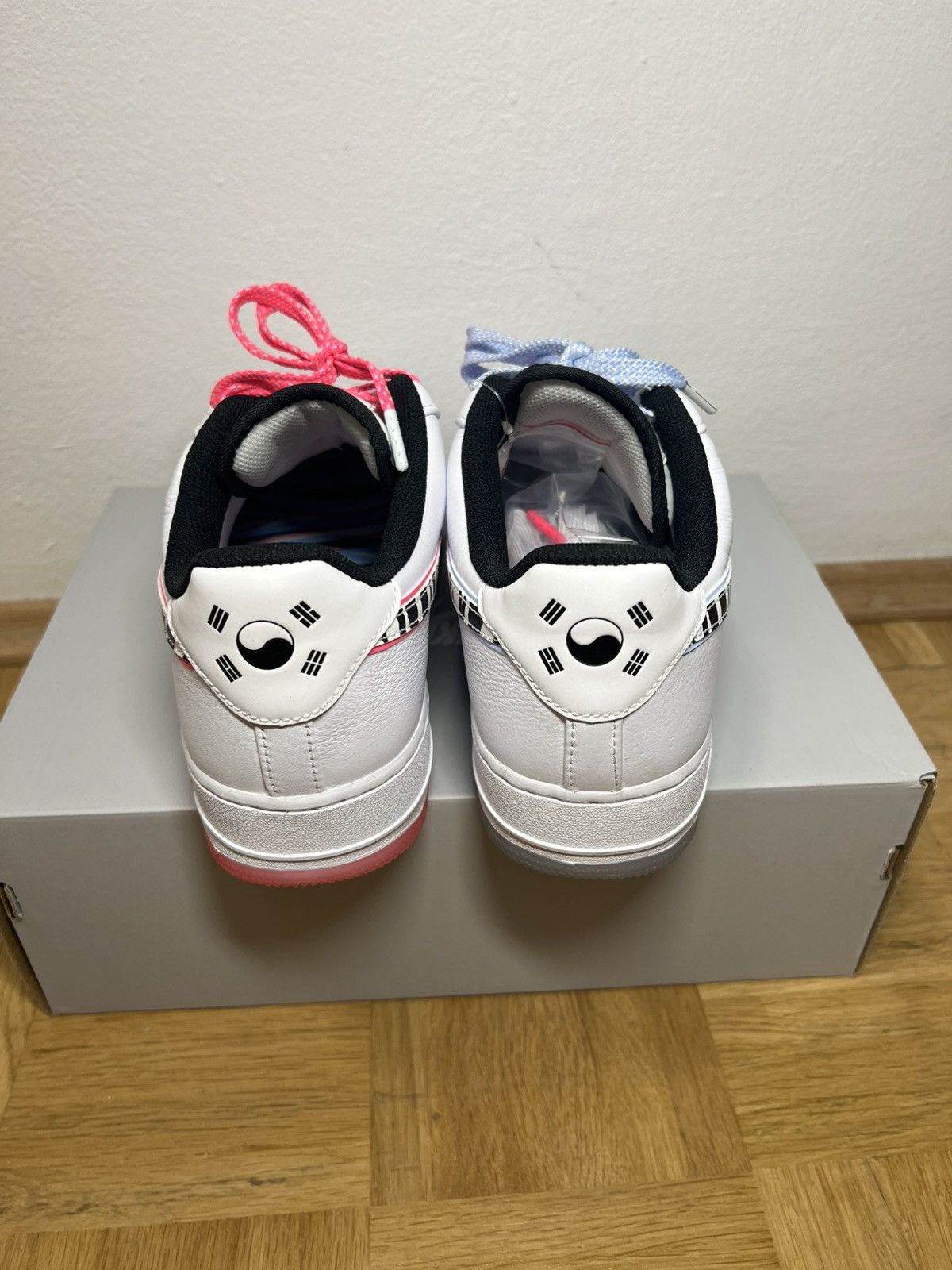 Nike Nike Air Force 1 Low South Korea - Size 43 - Full Set - NEW Size US 9.5 / EU 42-43 - 5 Thumbnail