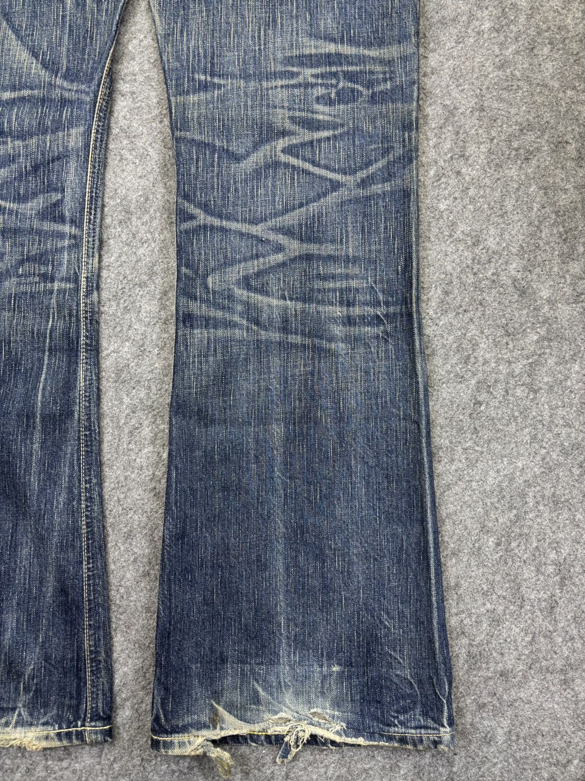 Edwin 💥90s Flare Style💥Vintage Edwin 503 Crazy Fades Denim K34 Size US 35 - 10 Thumbnail