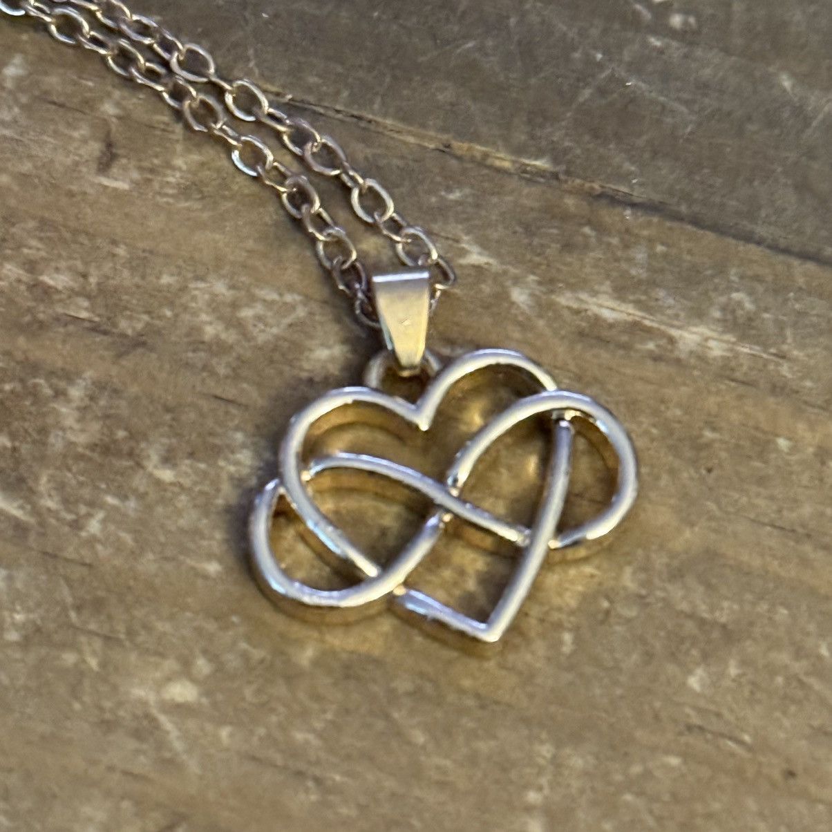 Other Gold tone infinity heart pendant necklace Size ONE SIZE - 4 Thumbnail