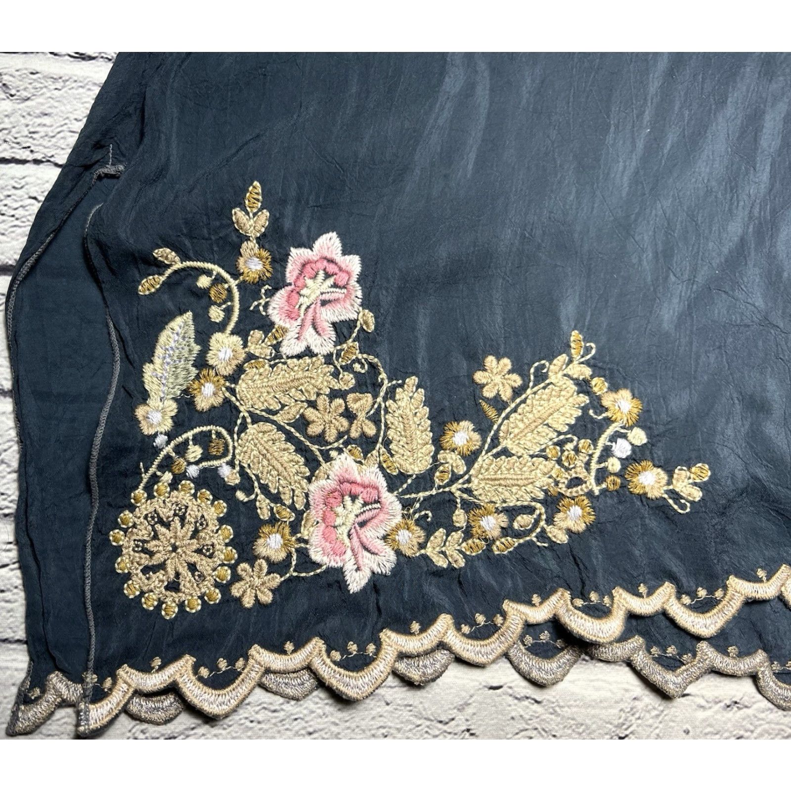 Johnny Was JOHNNY WAS Blouse Tunic XS Women's Gray Floral Embroidered Bohemian V-Neck Short Sleeve Charcoal All Seasons Size XS / US 0-2 / IT 36-38 - 4 Thumbnail