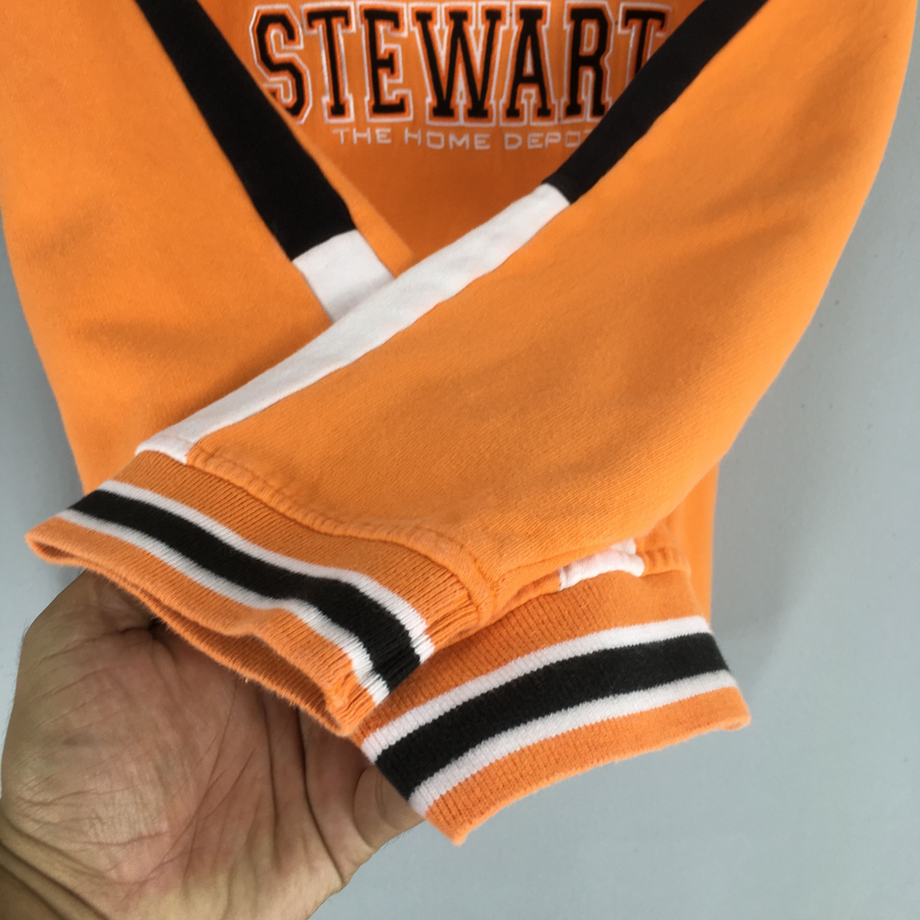 NASCAR × Vintage Vintage Nascar Tony Stewart 20 Orange Sweatshirt Large Size US L / EU 52-54 / 3 - 4 Thumbnail