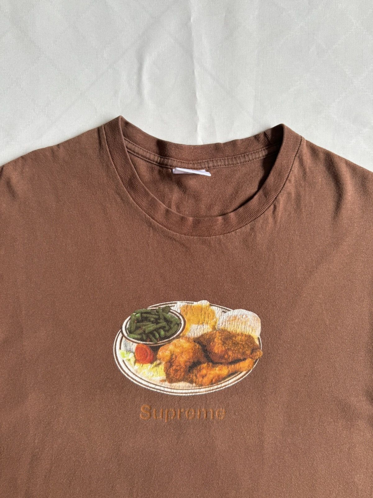 Supreme Chicken Dinner Supreme tee RARE Size US L / EU 52-54 / 3 - 2 Thumbnail