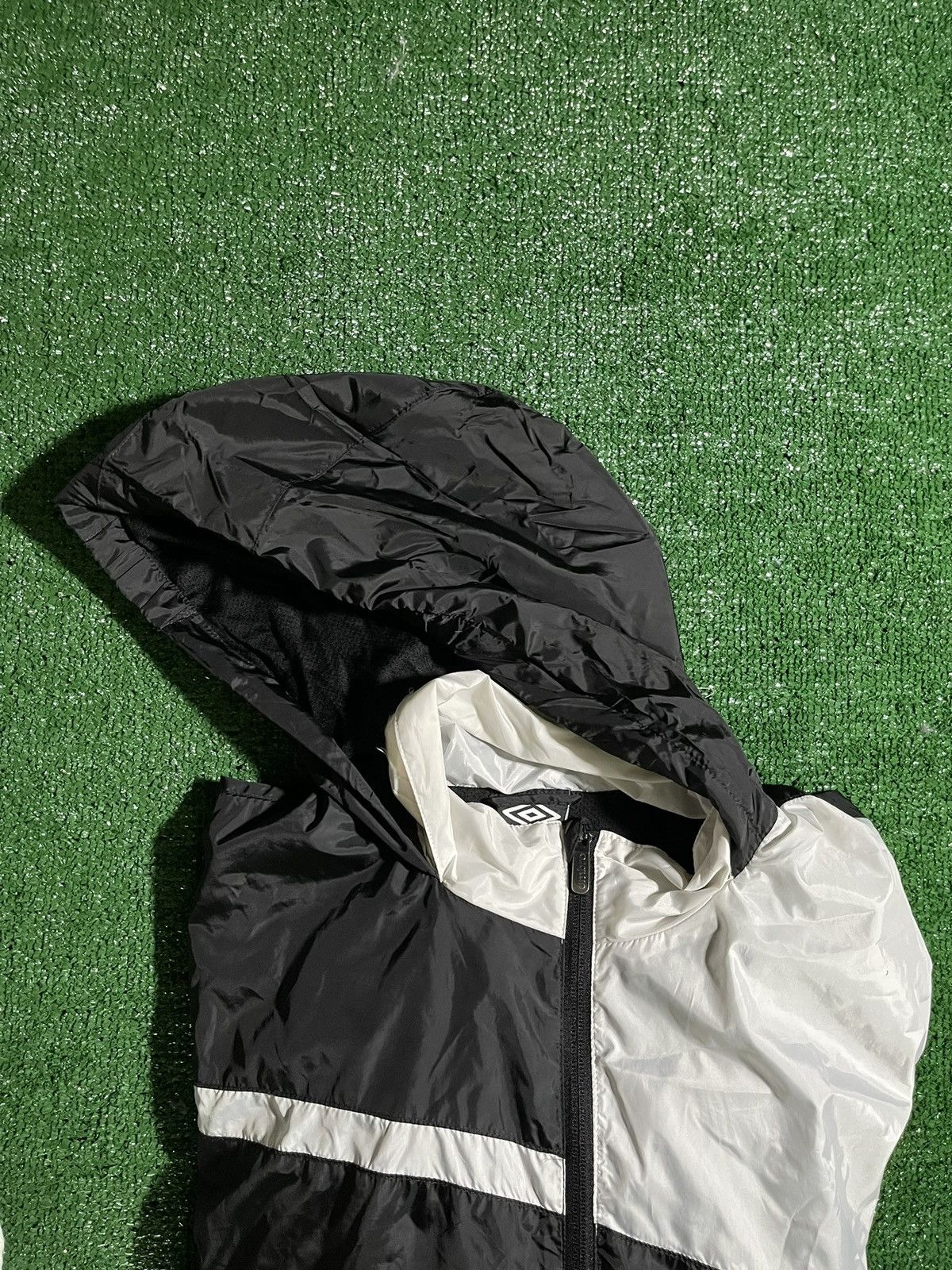 Umbro Umbro Black/White Jacket & Hoodie Size US L / EU 52-54 / 3 - 6 Thumbnail