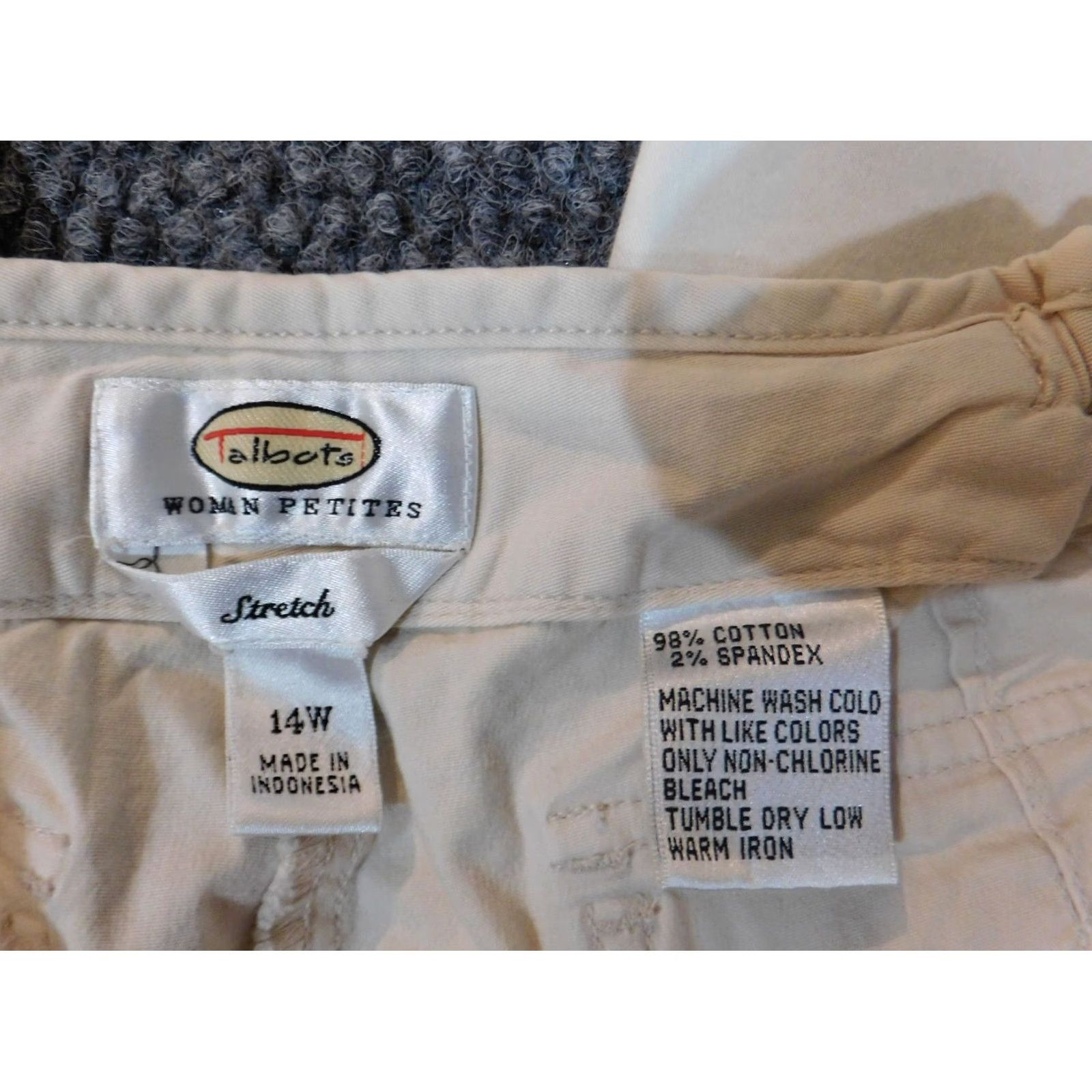 Talbots Talbots Pants 14W Petites Beige Womens Straight Stretch Khaki Pants Women Size 28" / US 6 / IT 42 - 4 Thumbnail