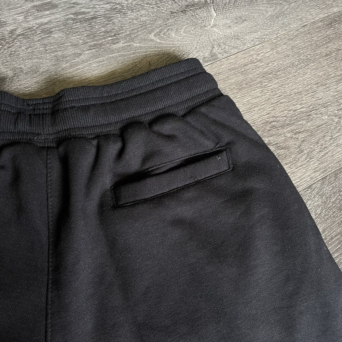 Plague Boulevard Lil Darkie Small Dark One Cartoon Cross Black Sweat Shorts M Size US 30 / EU 46 - 3 Thumbnail