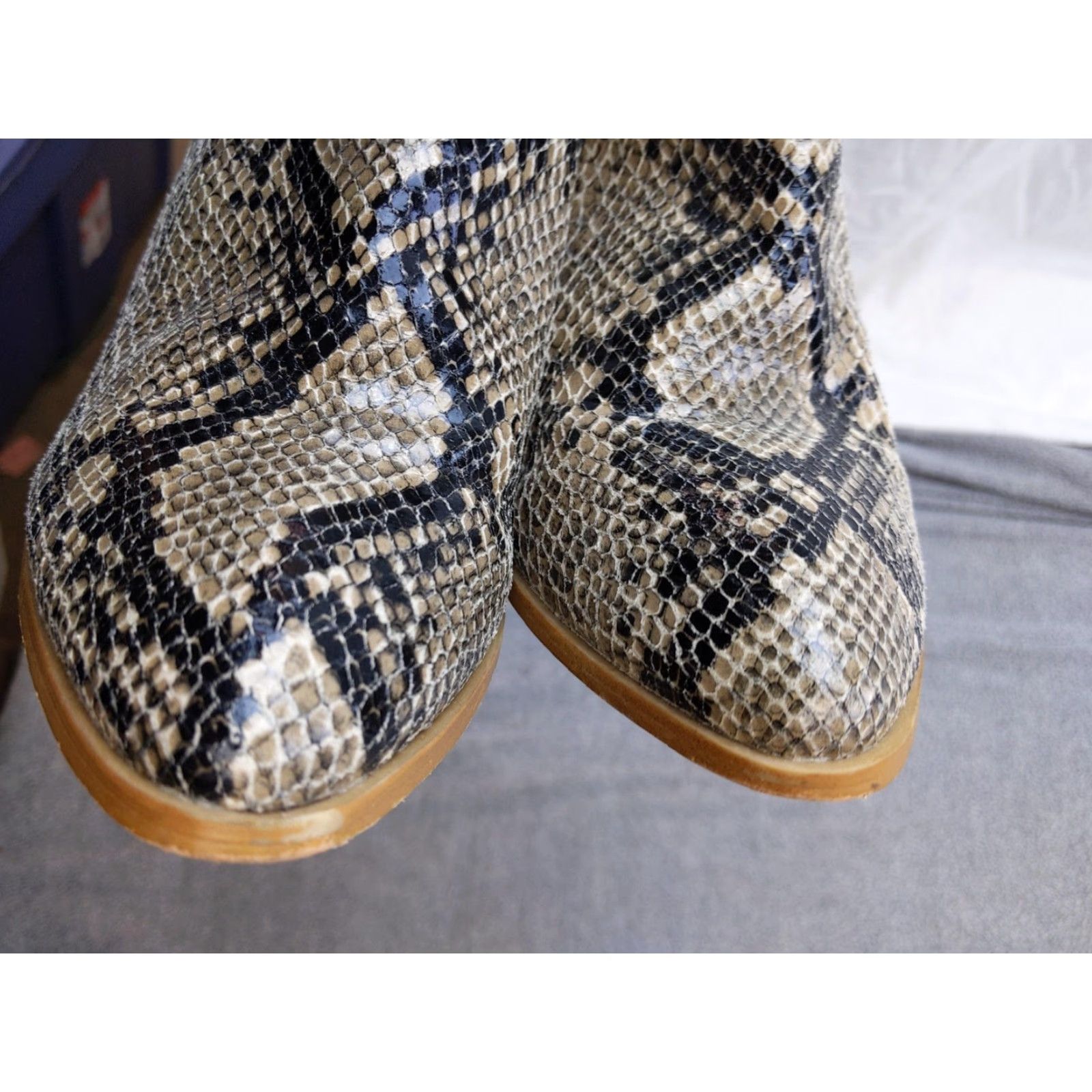 Dolce Vita Dolce Vita FIG Boots Womens Size 9.5 Beige Snake Print Ankle Block Heel Booties Size US 10 / IT 40 - 5 Thumbnail