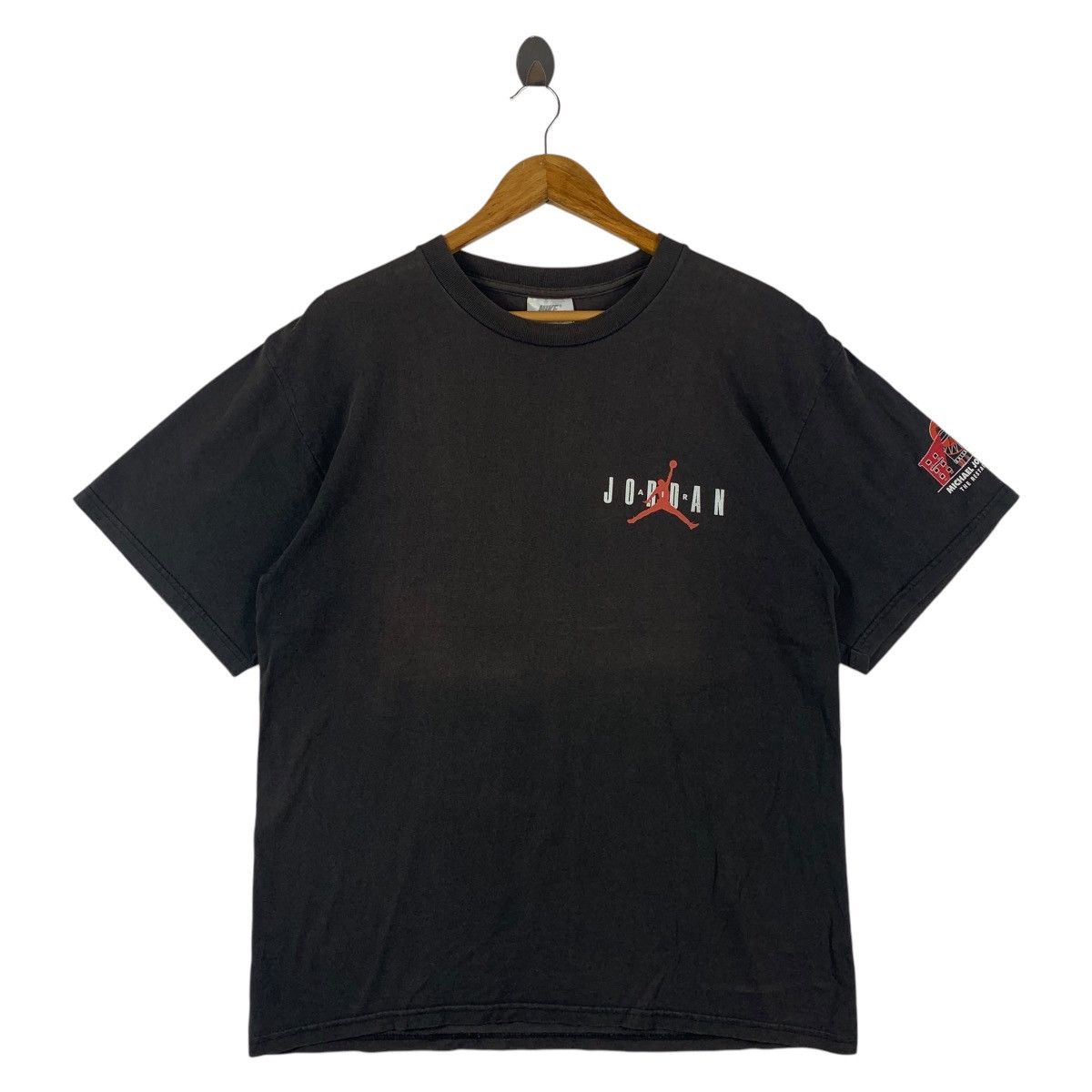 Nike × Vintage Vintage NIKE micheal jordan the restaurant big logo tee Size US M / EU 48-50 / 2 - 2 Thumbnail