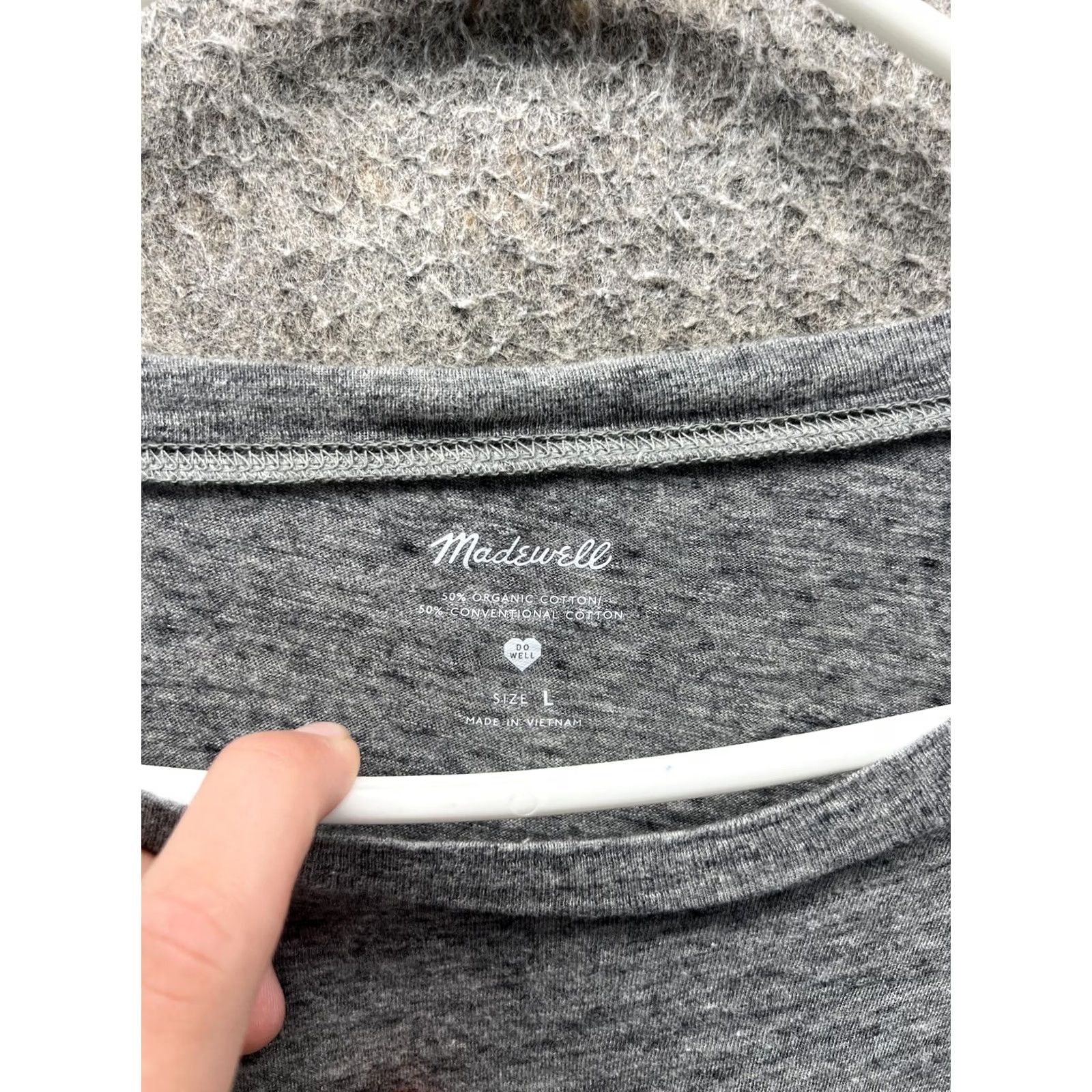 Madewell Madewell Shirt Womens L Gray Scoop Neck Long Sleeve Pocket Jersey Tee Top Size L / US 10 / IT 46 - 2 Thumbnail