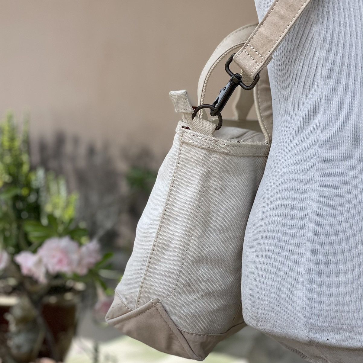 L.L. Bean L.L.Bean Zipper Canvas 2-Way Tote Bag Size ONE SIZE - 3 Thumbnail