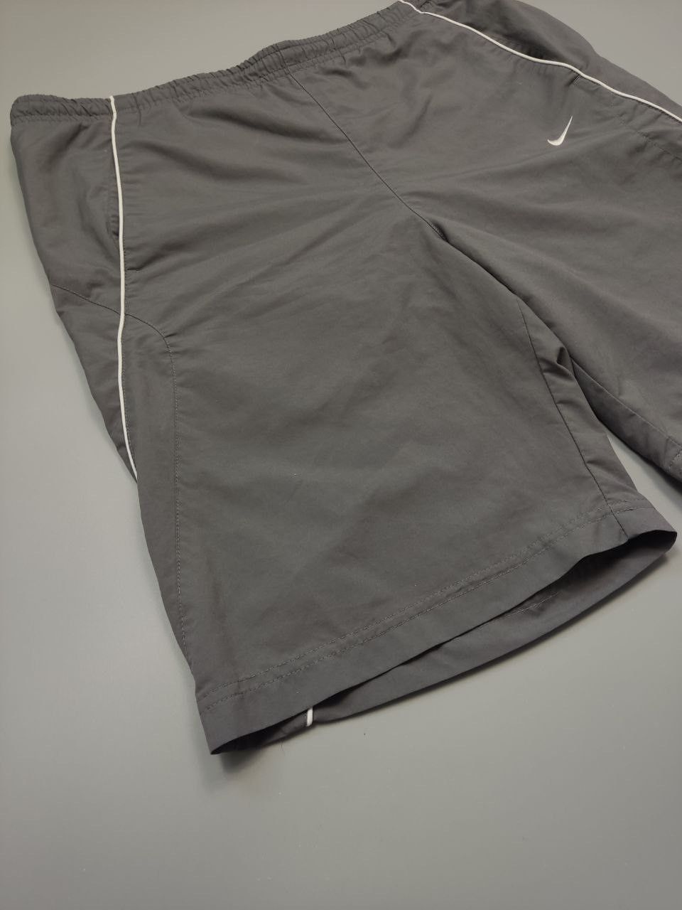 Nike Nike vintage swimming shorts street wear style Size US 31 - 3 Thumbnail