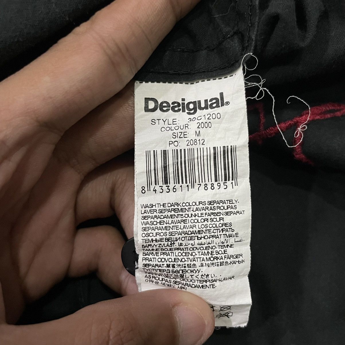 Le Grande Bleu (L.G.B.) Vintage Desigual “La Vida Es Chula” Slimfit Long Sleve Shirt Size US M / EU 48-50 / 2 - 19 Thumbnail