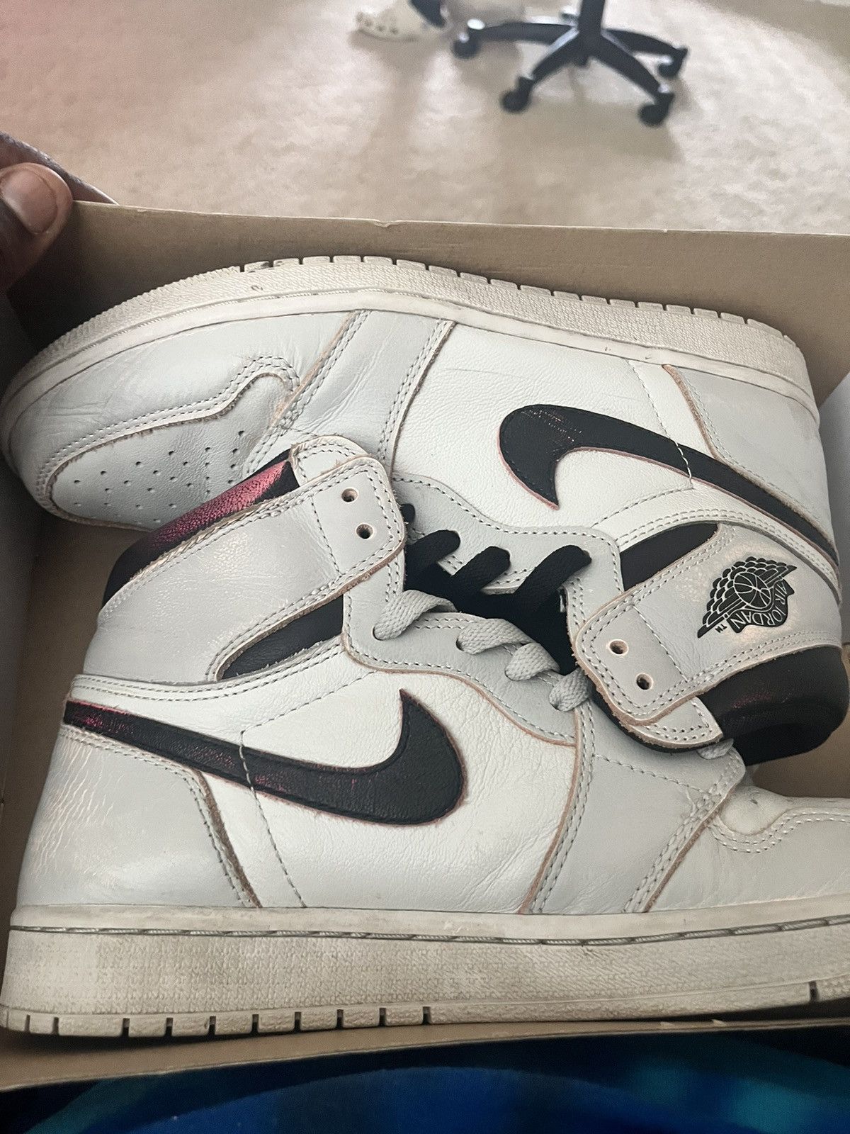 Jordan Brand × Nike Jordan 1 Paris Size US 8.5 / EU 41-42 - 1 Thumbnail