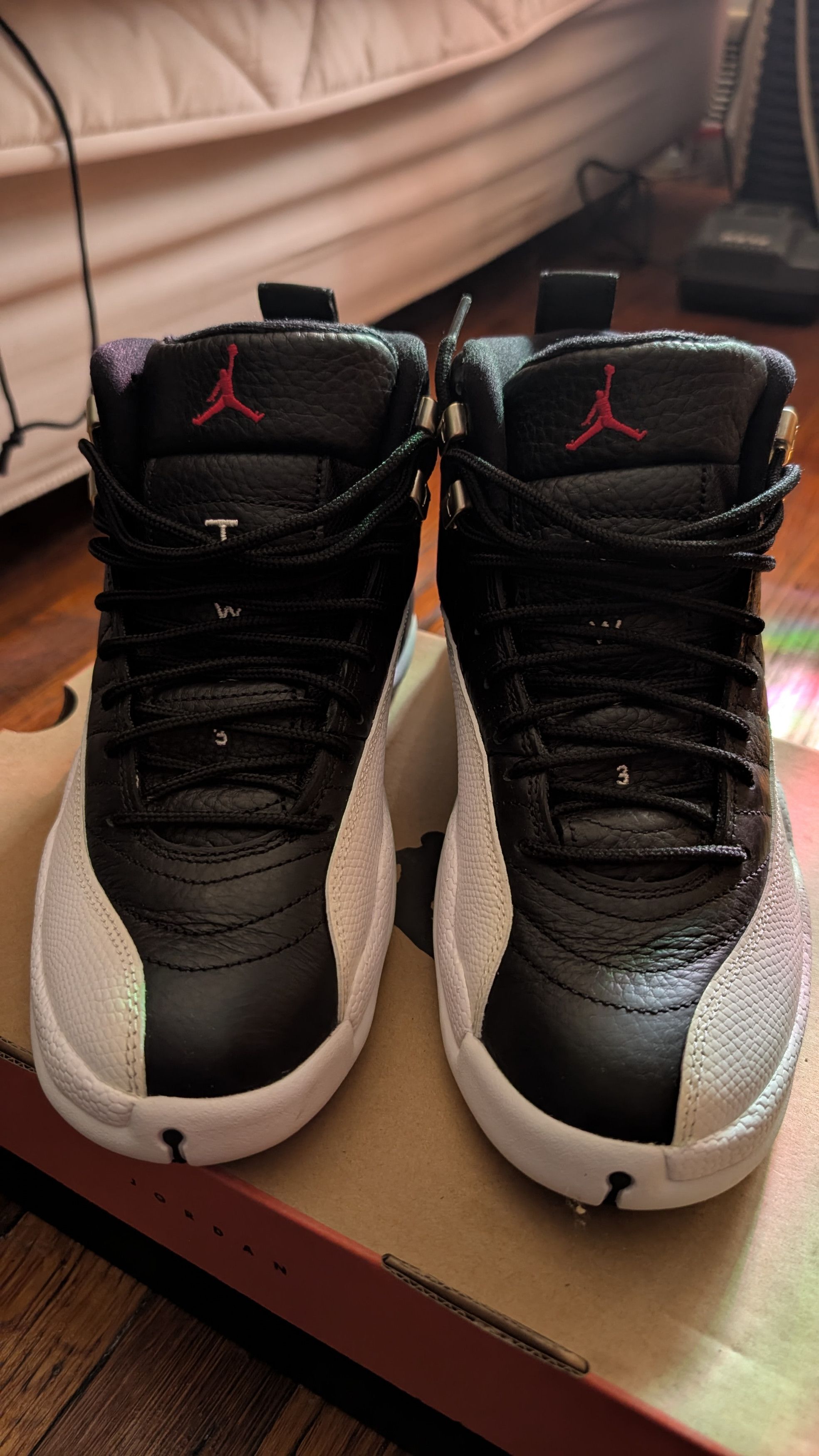 Nike Jordan 12 retro Size US 7.5 / EU 40-41 - 2 Thumbnail