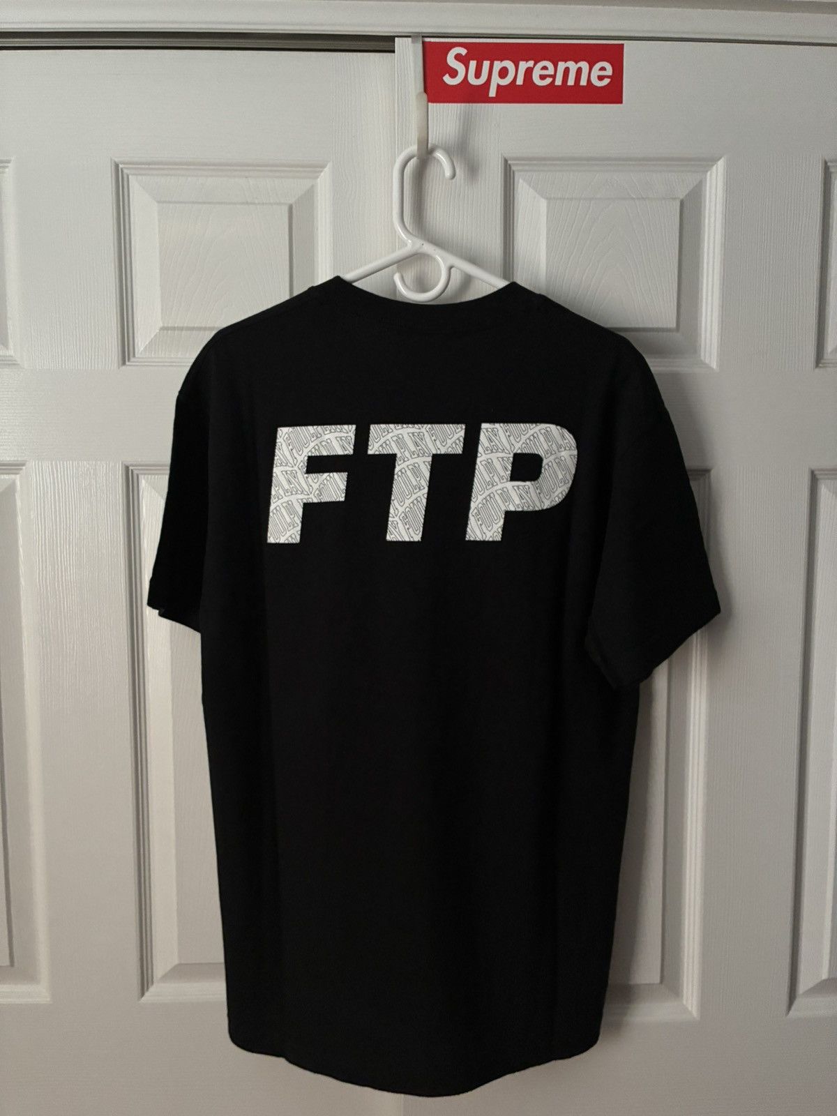 Foulplay Company × Fuck The Population FTP x FOULPLAY LOGO TEE SIZE L Size US L / EU 52-54 / 3 - 2 Thumbnail
