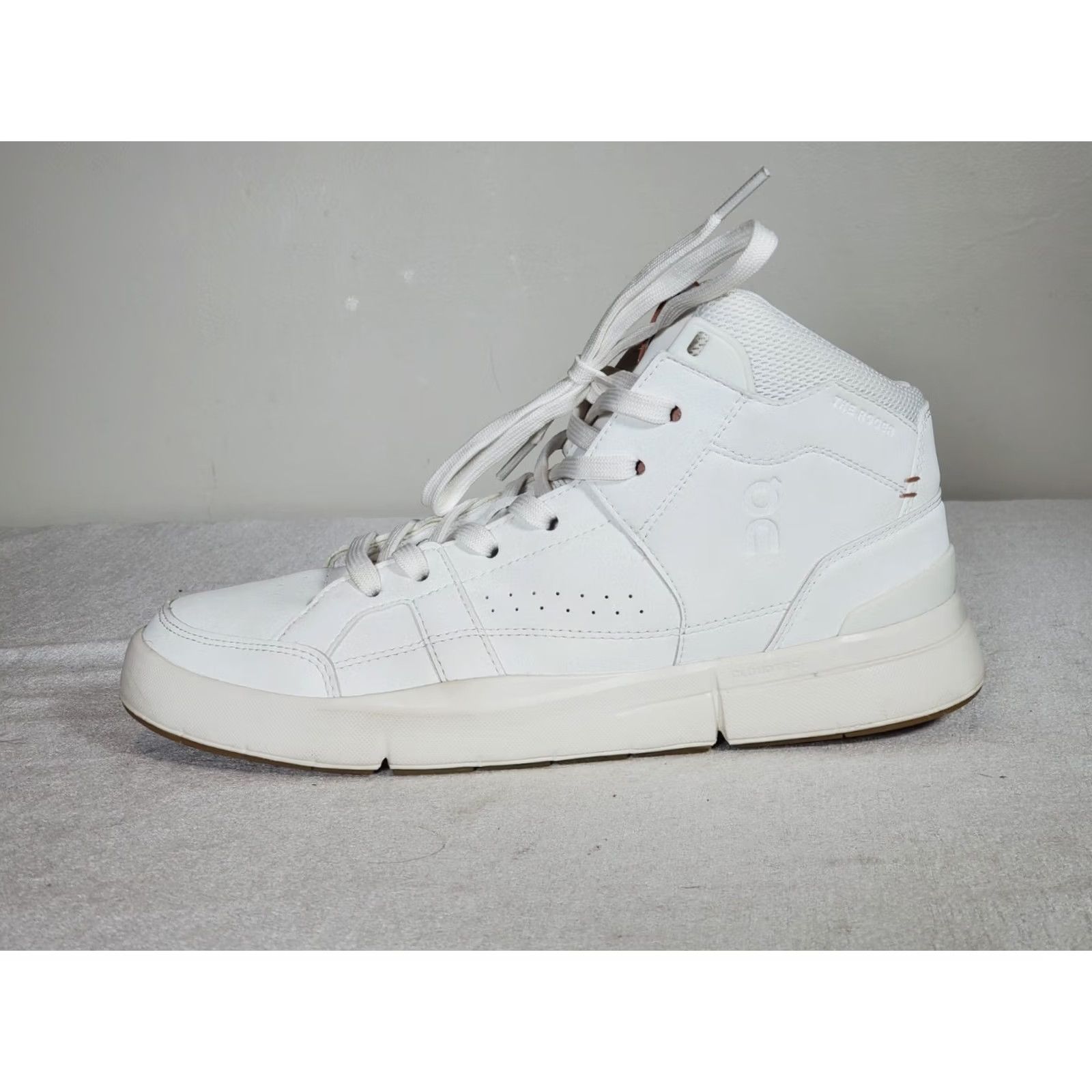 Vintage On THE ROGER Clubhouse Mid Sneakers 98.98328 White Sandstone Men's US 8 - Nike? Size US 8 / EU 41 - 5 Thumbnail