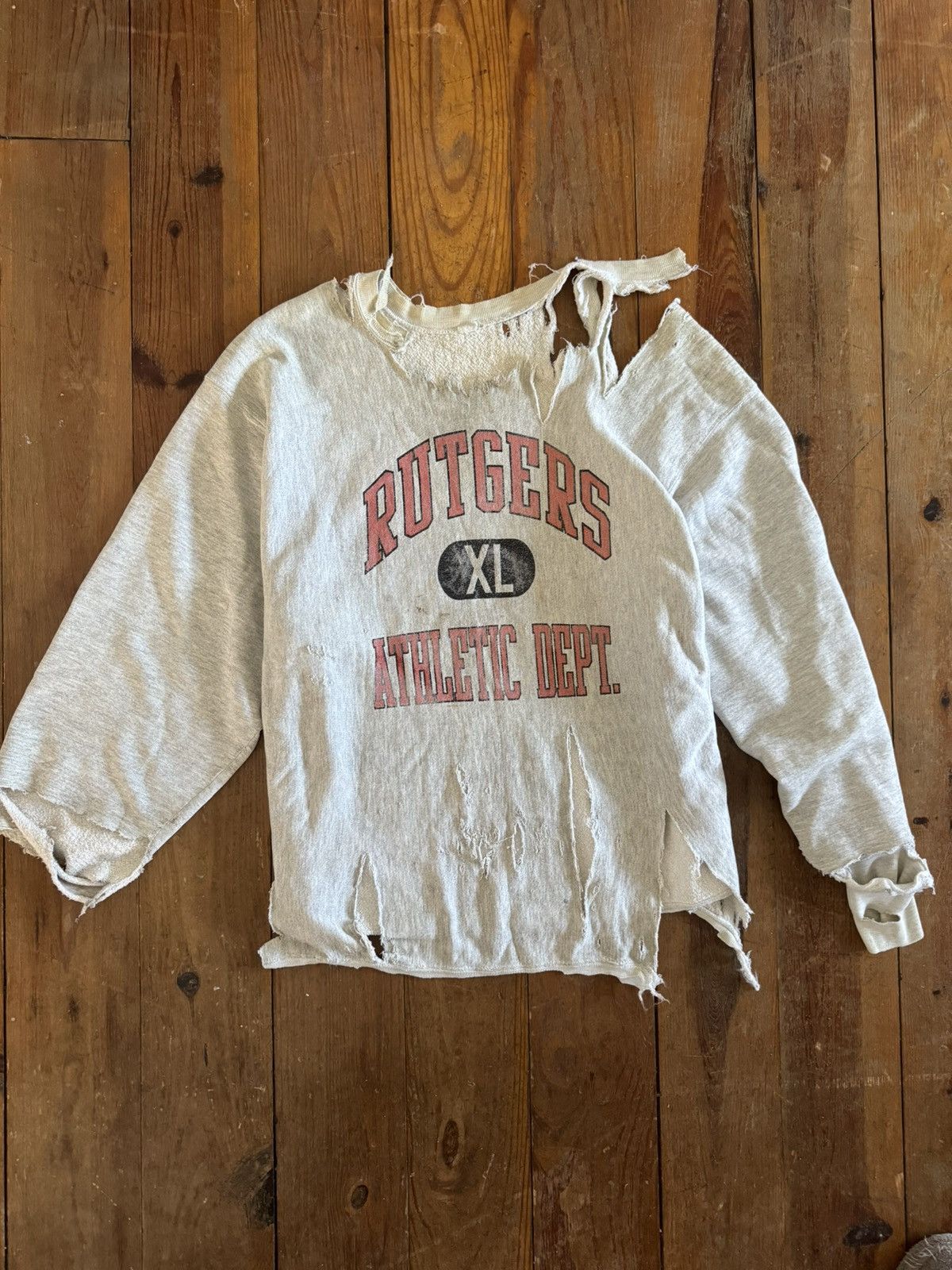 Champion VINTAGE CHAMPION REVERSE WEAVE RUTGERS SWEATSHIRT TRASHED Size US XL / EU 56 / 4 - 1 Thumbnail