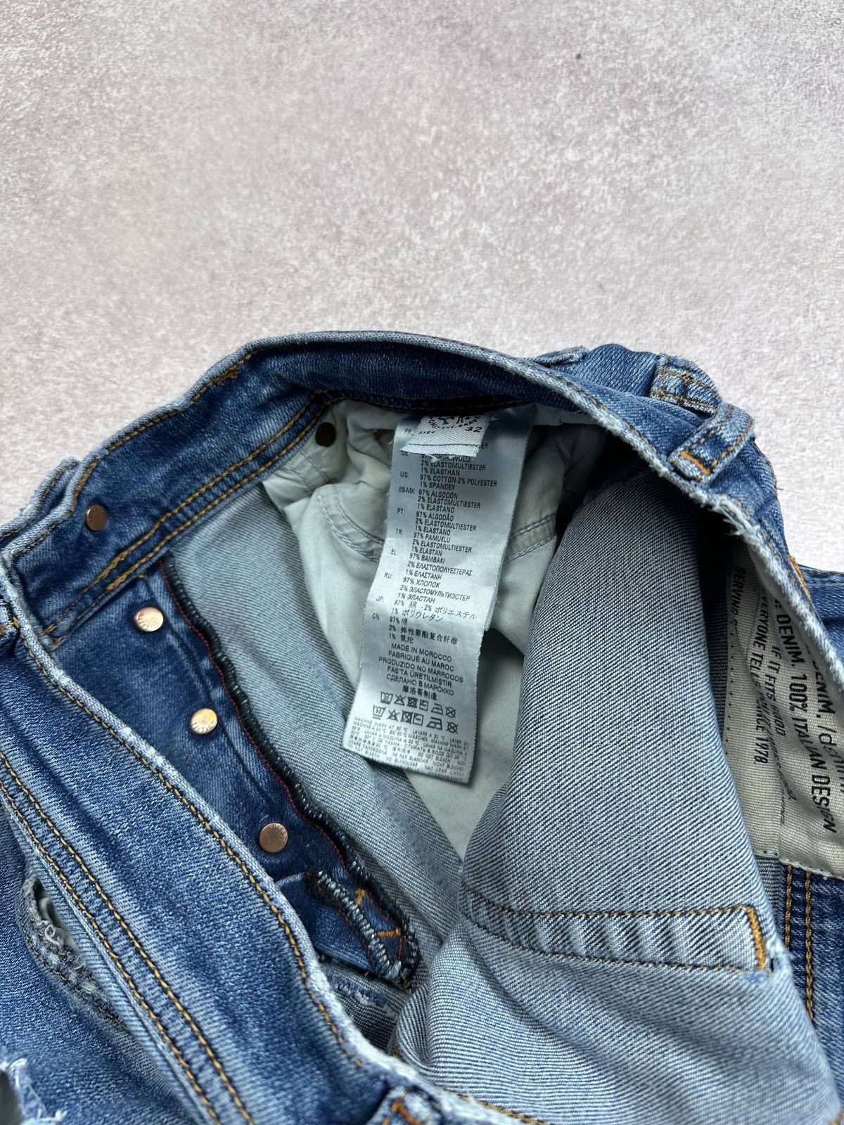 Diesel Vintage Diesel Distressed Y2K Slim Jeans 32 Size US 32 / EU 48 - 7 Thumbnail