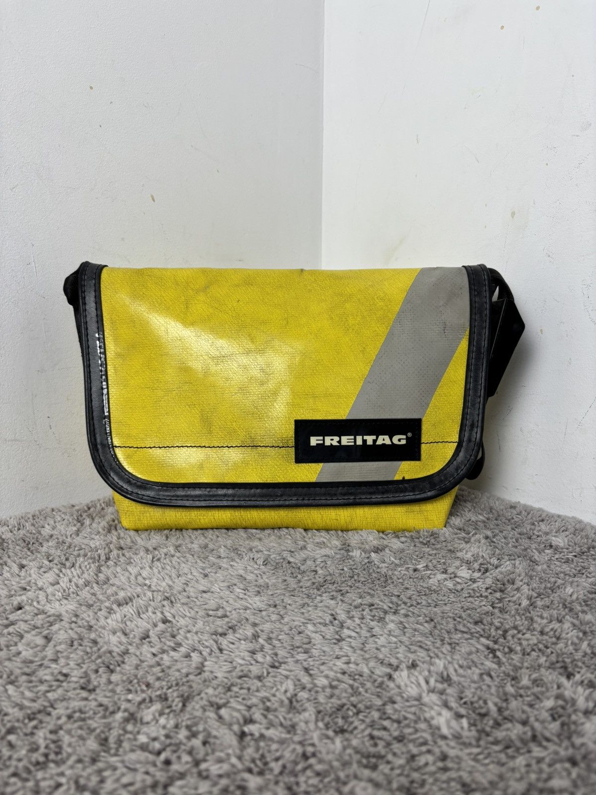 Freitag × Japanese Brand Freitag Recycled Messenger Crossbody Bag Size ONE SIZE - 5 Thumbnail