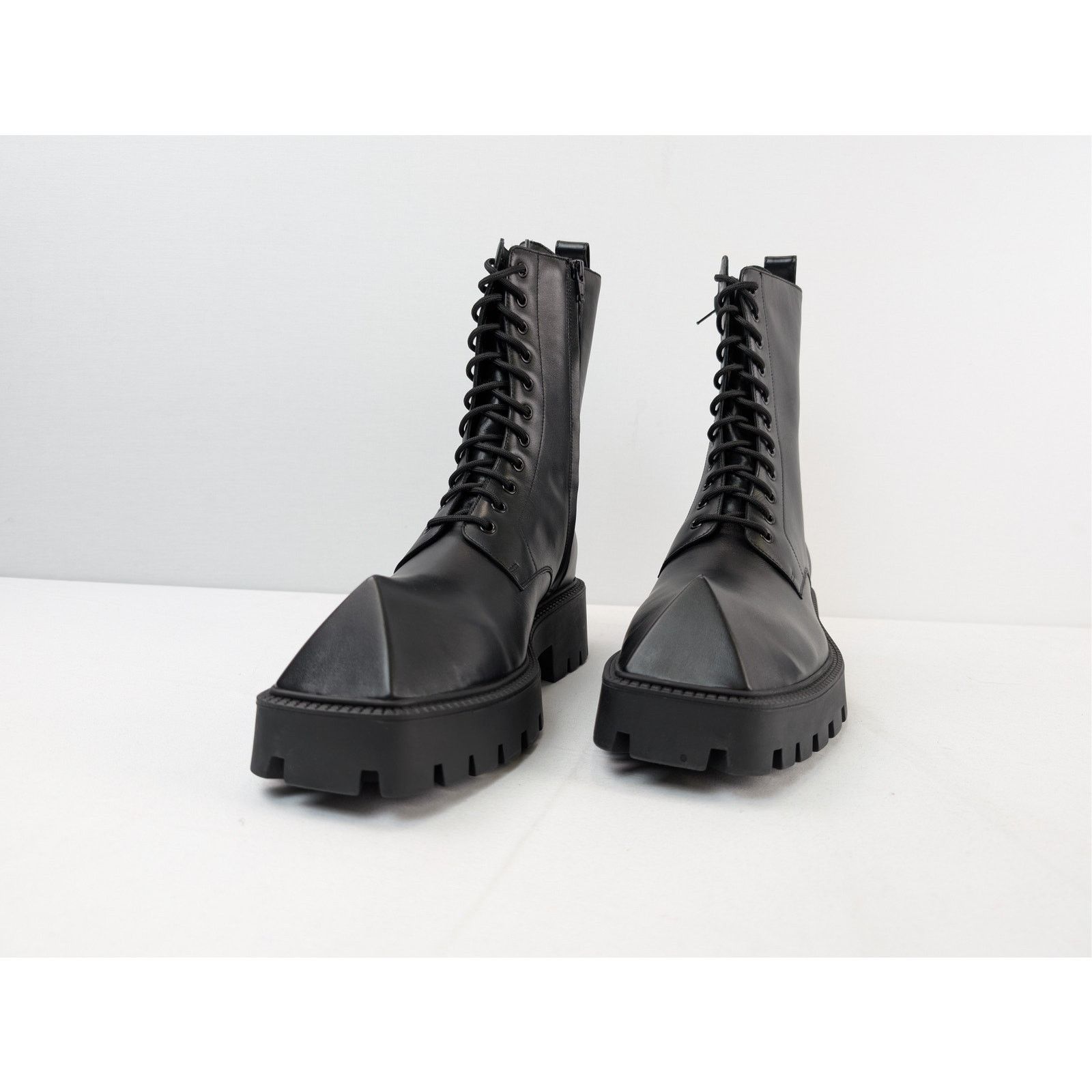 Balenciaga o1rshd1 Rhino Boots Lace-Up in Black Size US 8 / EU 41 - 7 Thumbnail