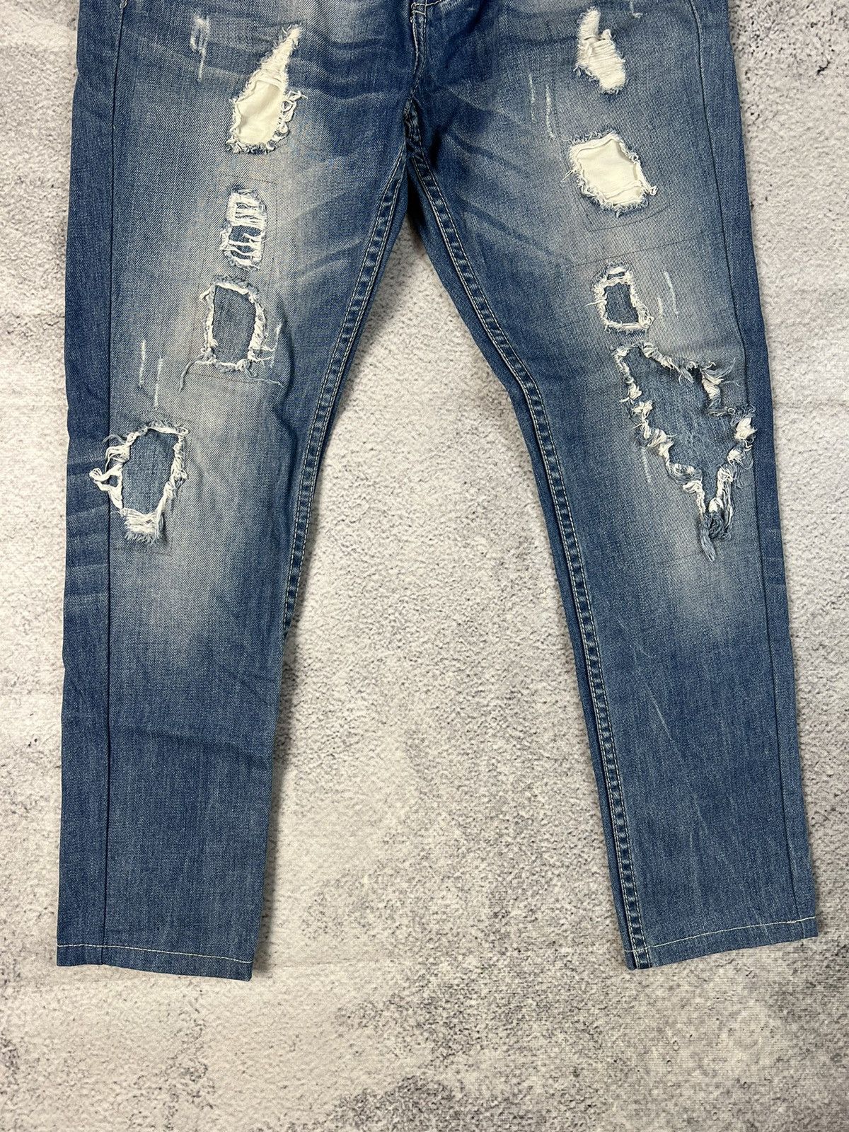 Diesel × Vintage Vintage Diesel distressed denim jeans Y2K hype streetwear Size US 33 - 5 Thumbnail