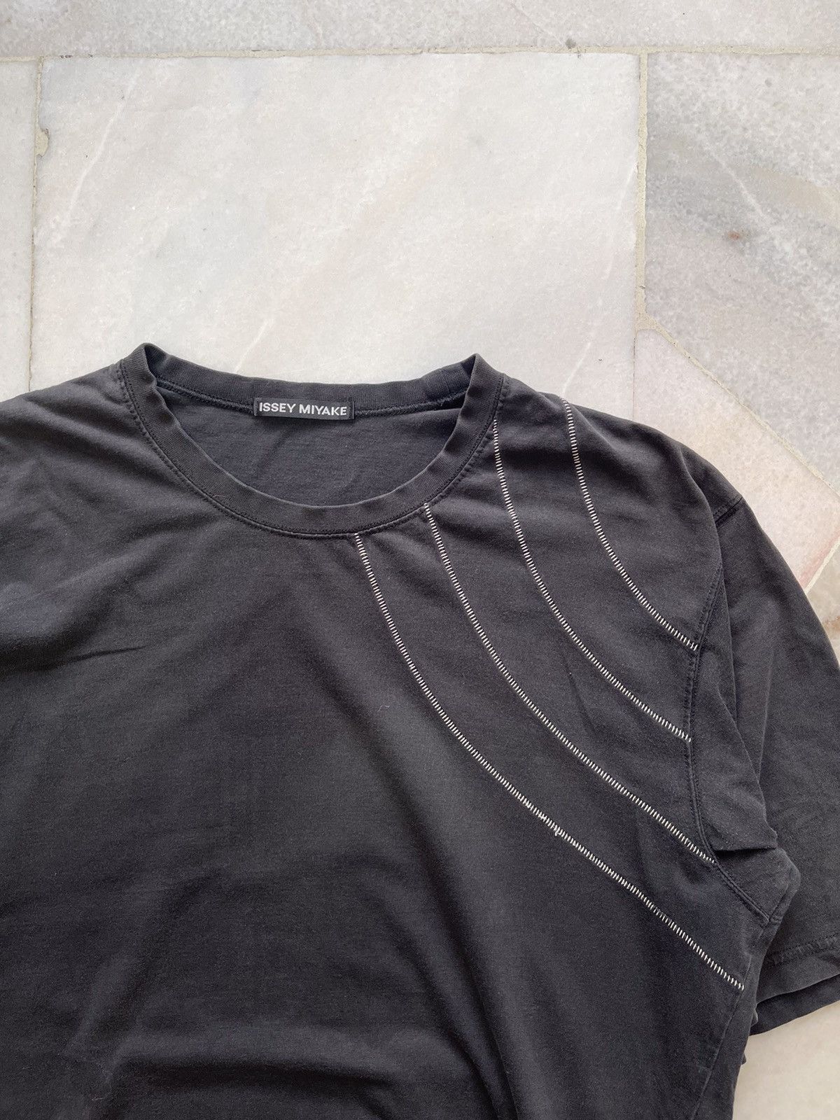 Issey Miyake 2000s Issey Miyake Chest Stitching Tee A1 Size US M / EU 48-50 / 2 - 3 Thumbnail