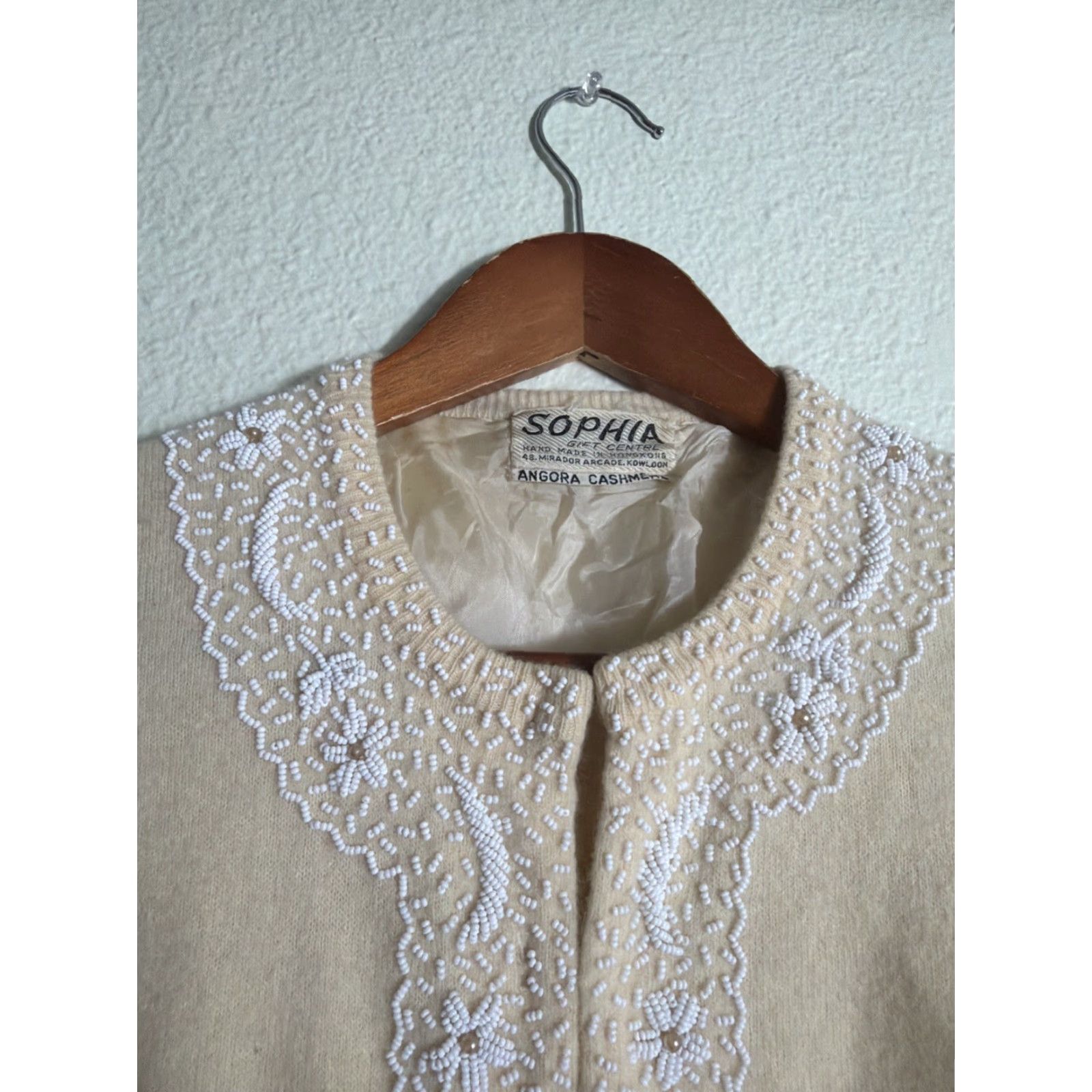 Vintage VINTAGE Sophia Cardigan Womens Small Cashmere Angora Ivory Cream Sweater 20” 20” 20” Weekend Gift Centre Handmade Size S / US 4 / IT 40 - 4 Thumbnail