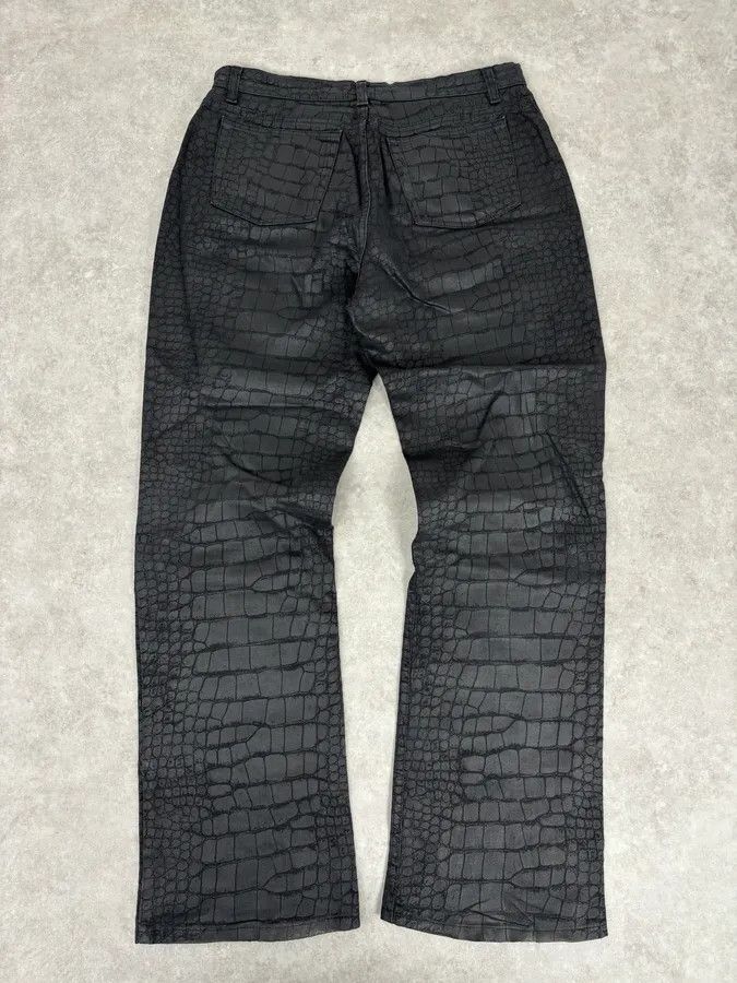 Roberto Cavalli AW2001 Roberto Cavalli Crocodile Effect Obscure Black Pants Size US 32 / EU 48 - 6 Thumbnail