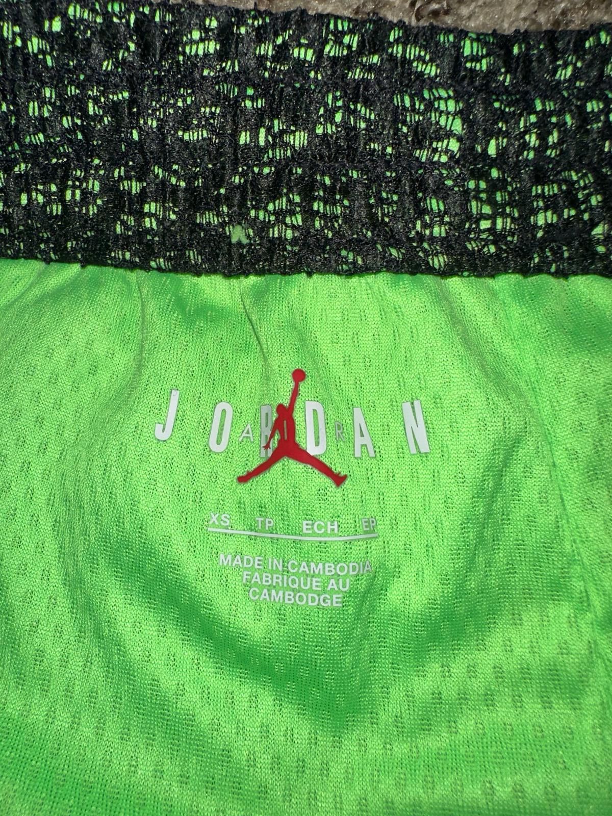 Jordan Brand Womens Small Jordan Diamond Basketball Shorts See Through Black Green Sample Size 26" / US 2 / IT 38 - 7 Thumbnail