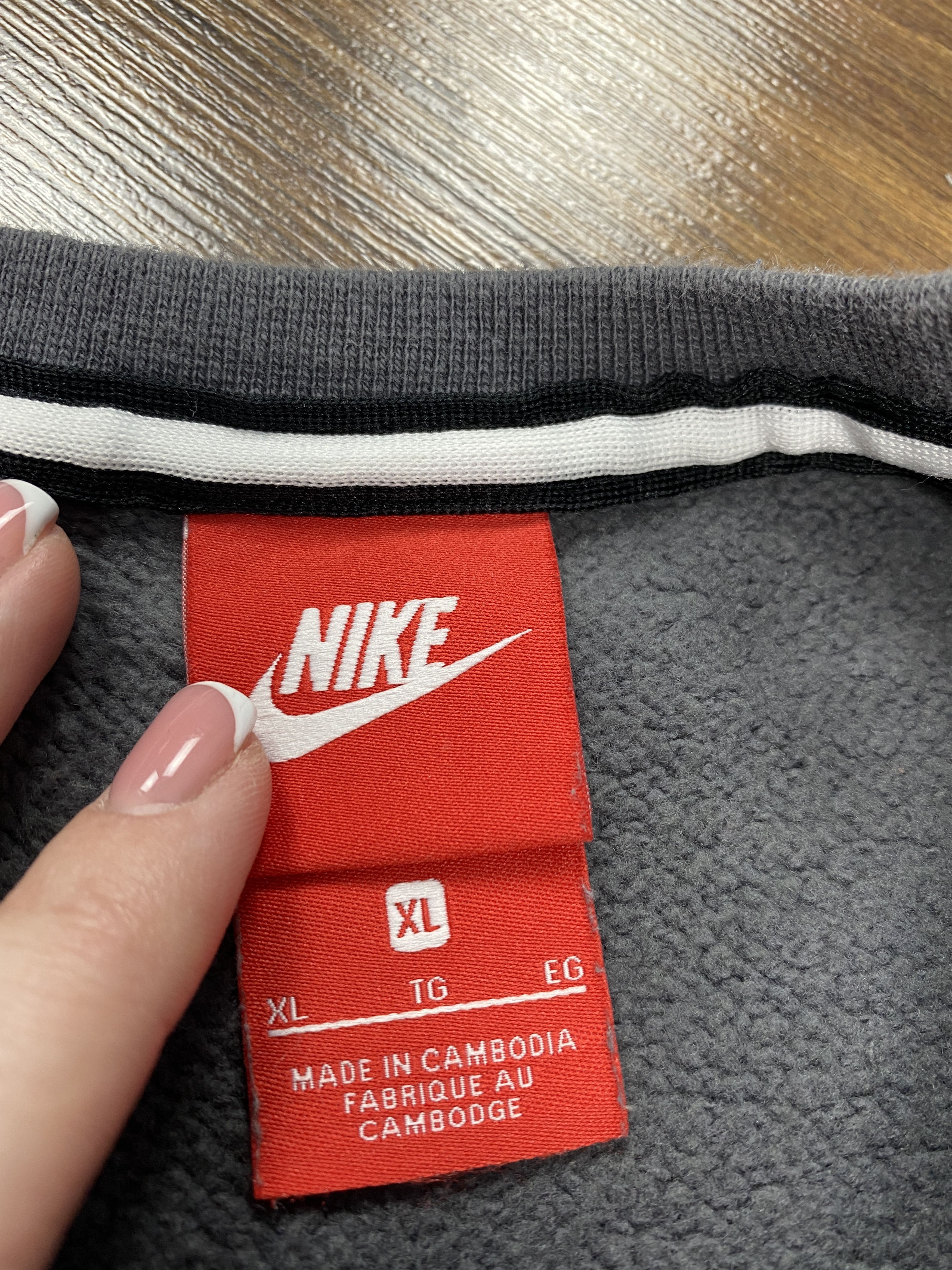 Nike Nike Modern Mens Crew Neck Sweatshirt Size US XL / EU 56 / 4 - 4 Thumbnail
