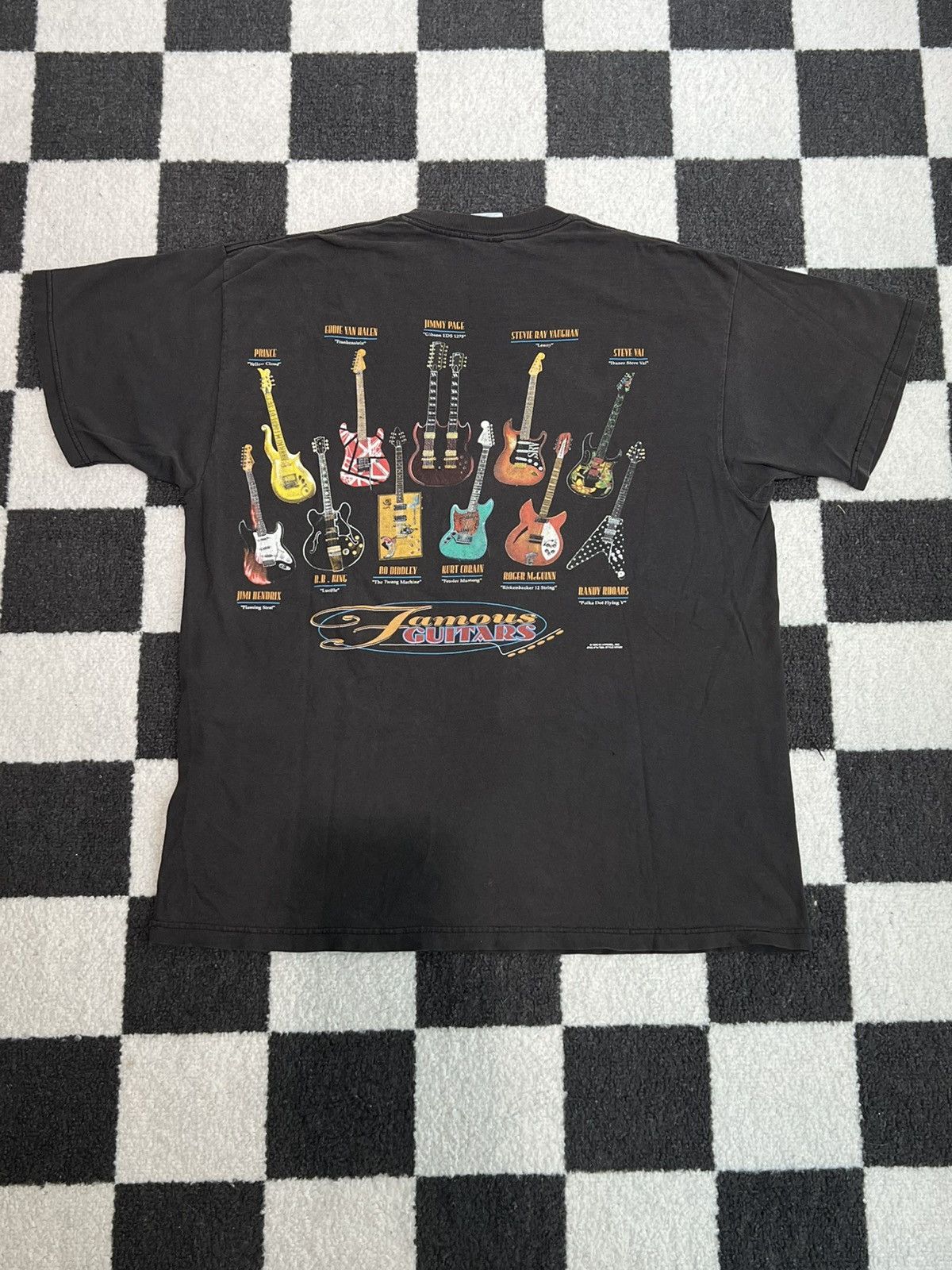Vintage Vintage 1999 Faded Famous Guitars tee Size US XL / EU 56 / 4 - 6 Thumbnail